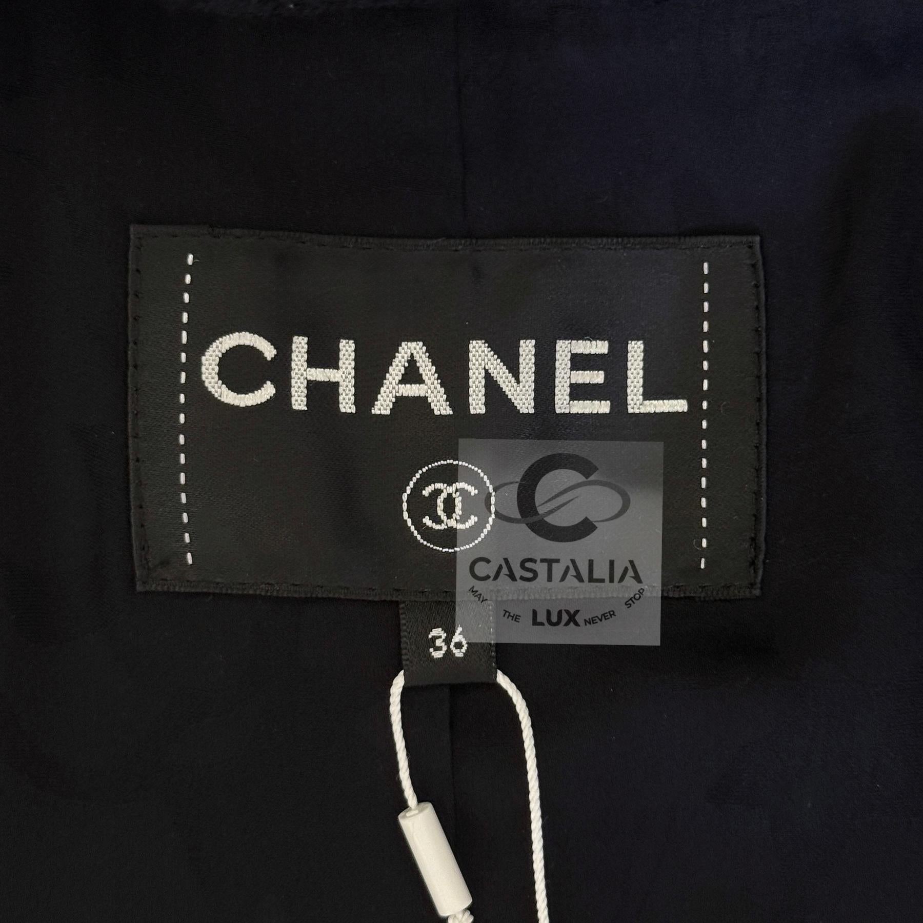 CHANEL Iconic Marine schimmernde Jacke 36 FR im Angebot 12