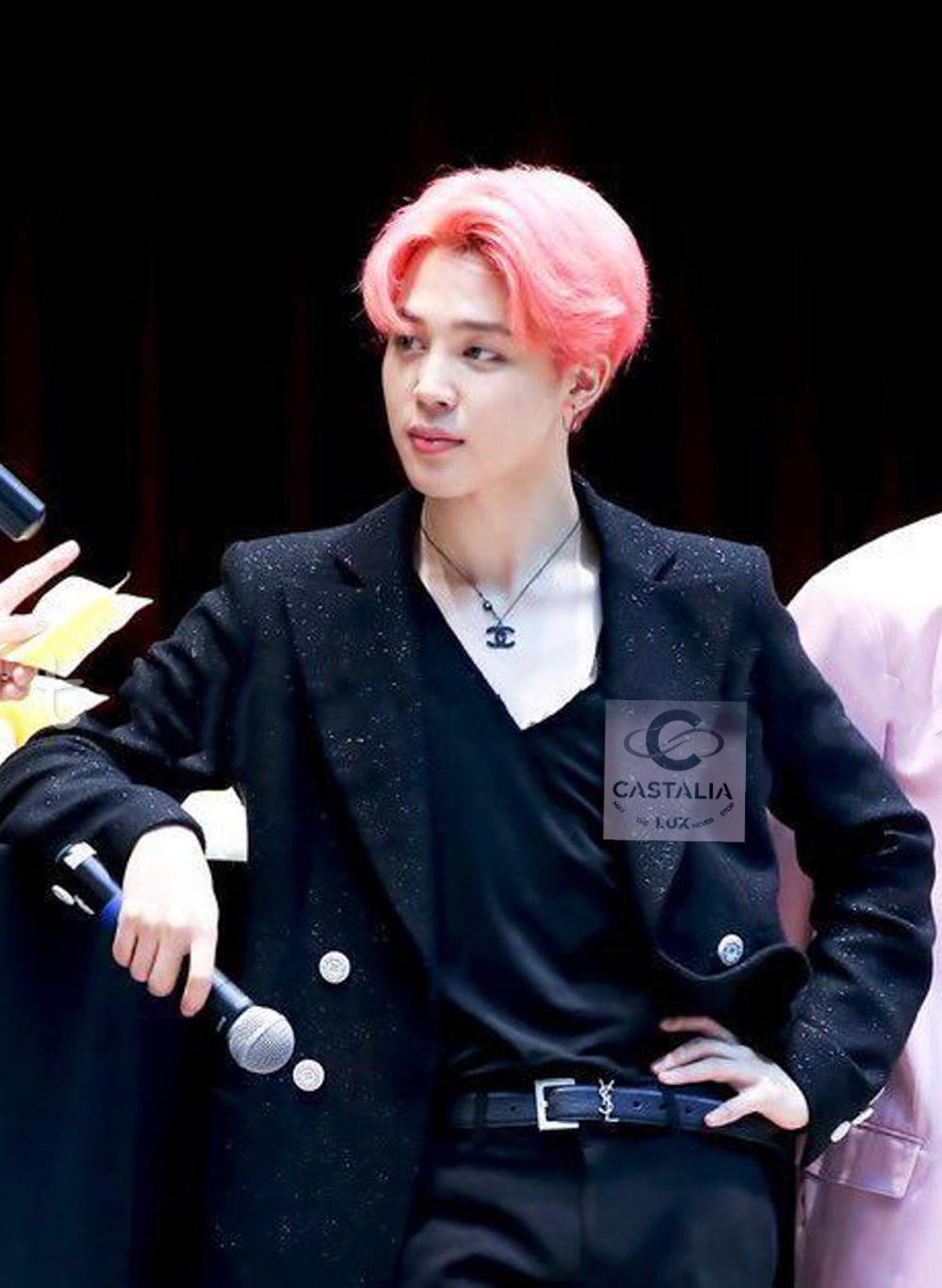 CHANEL Iconic Marine schimmernde Jacke 36 FR im Angebot 1