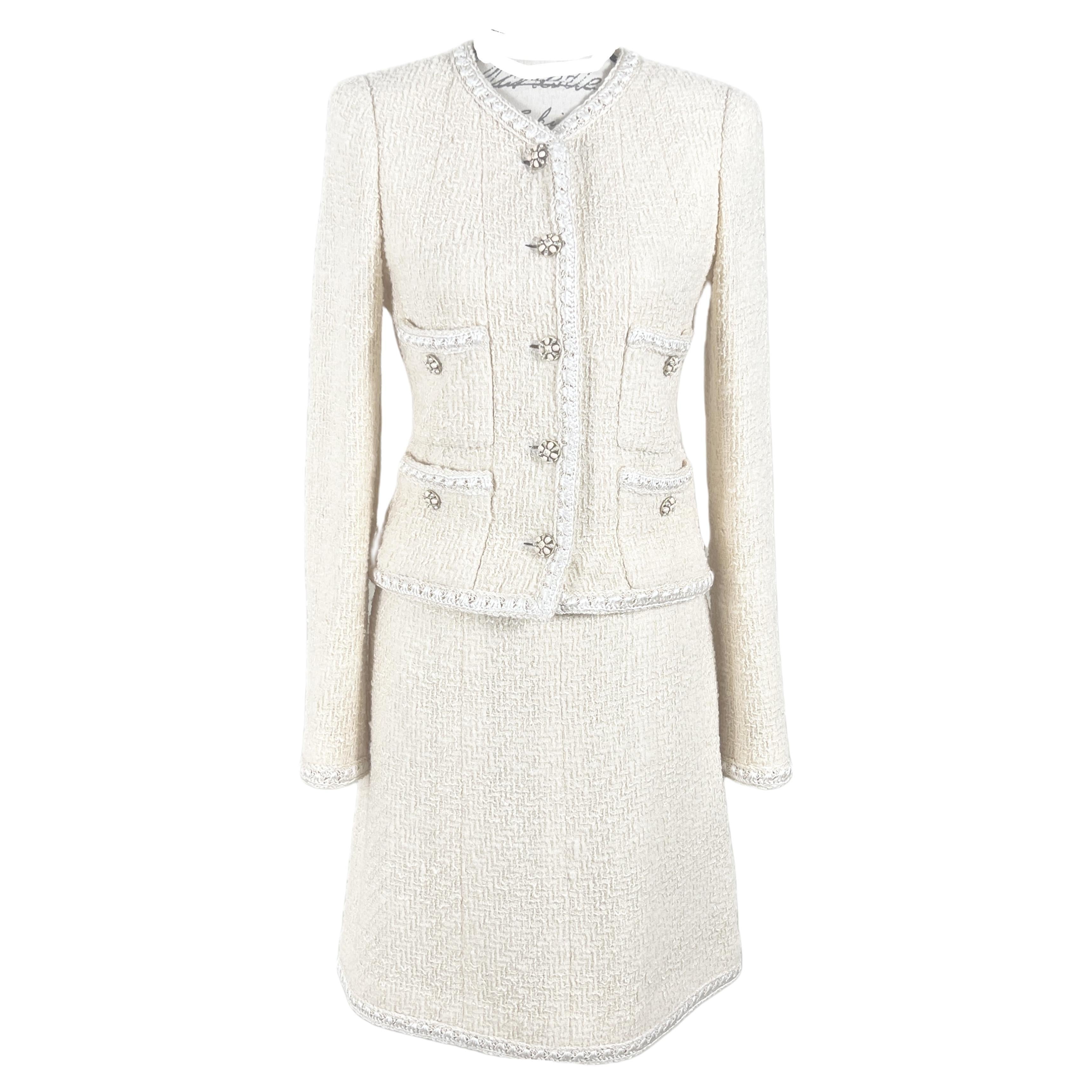 Chanel Iconic New-York Jewel Buttons Tweed Suit