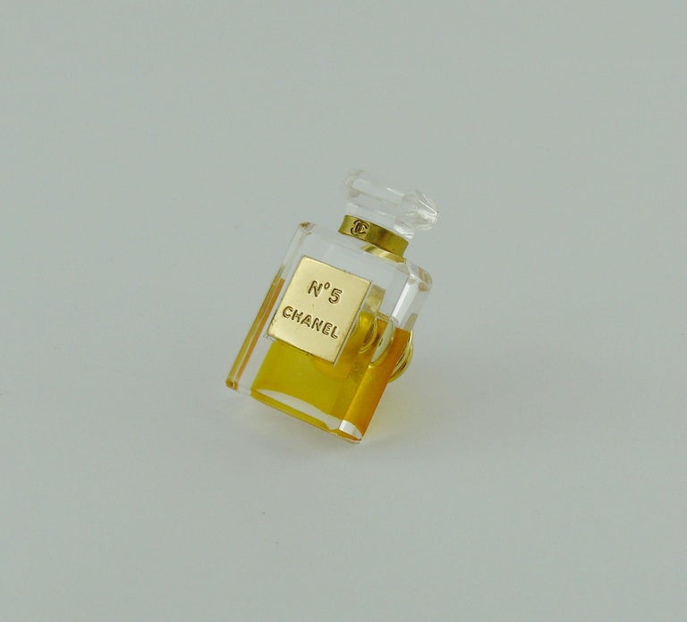 CHANEL iconic No.5 miniature perfume pin brooch – Vintage Carwen