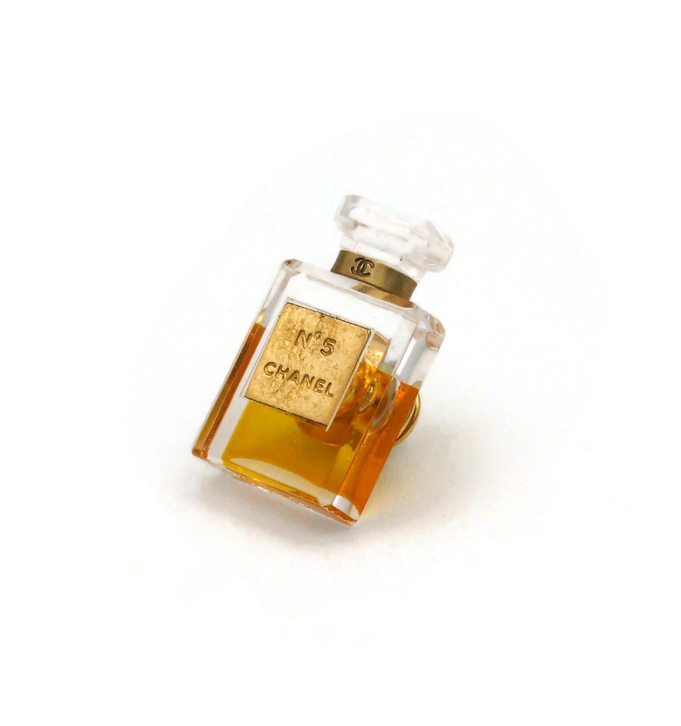 Chanel Iconic No. 5 Perfume Bottle Pin Brooch In Good Condition In Nice, FR