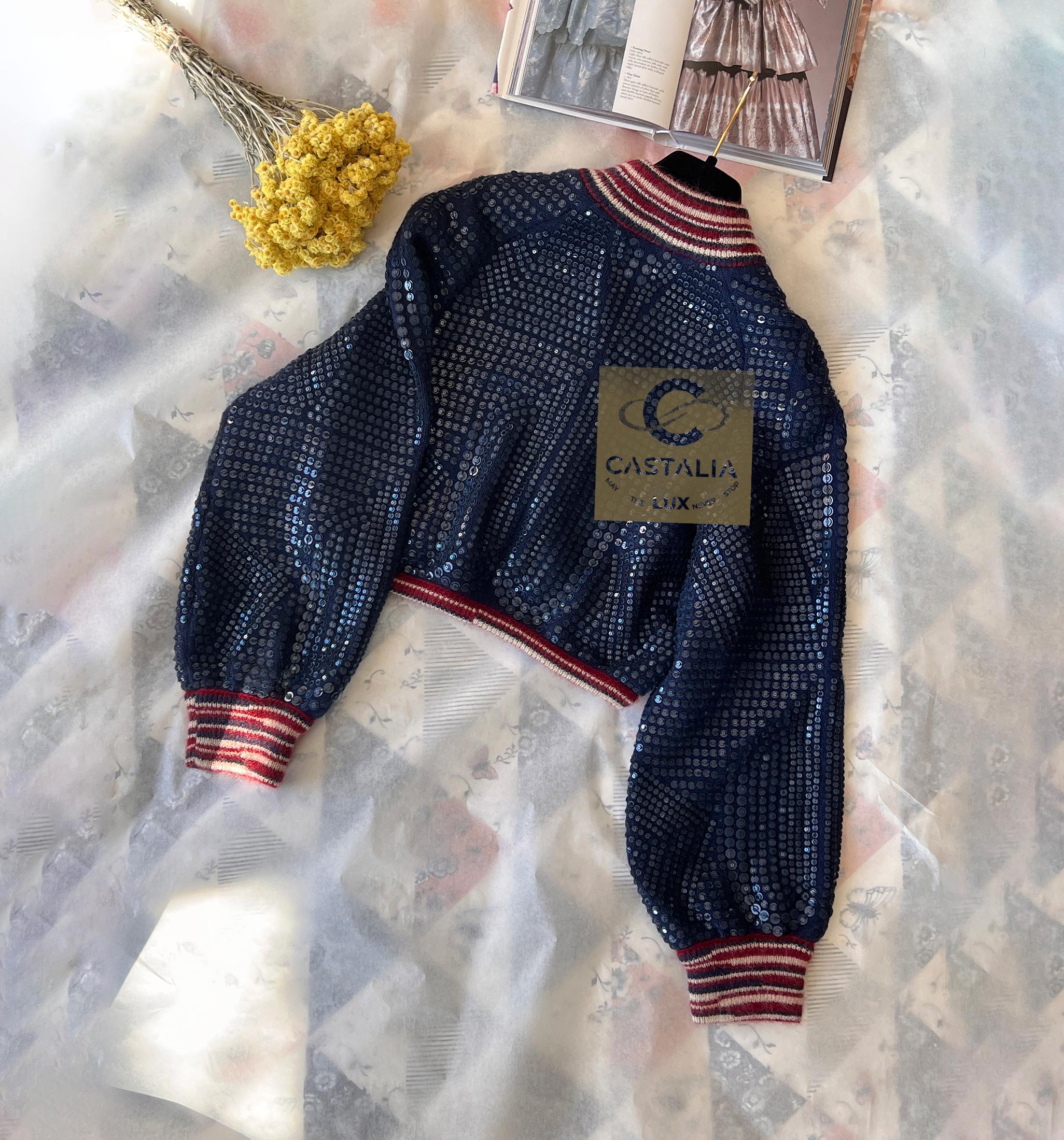 CHANEL Iconic Paris / DALLAS Paillettenjacke 34 FR 13