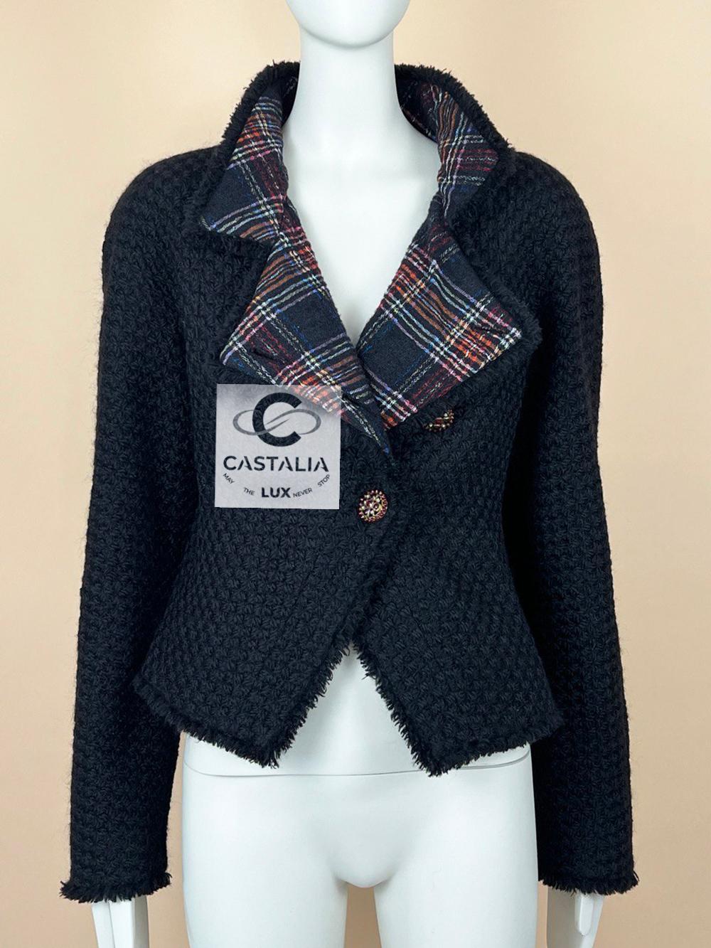 Chanel Iconic París / Edimburgo Chaqueta de tweed de tartán negro 5