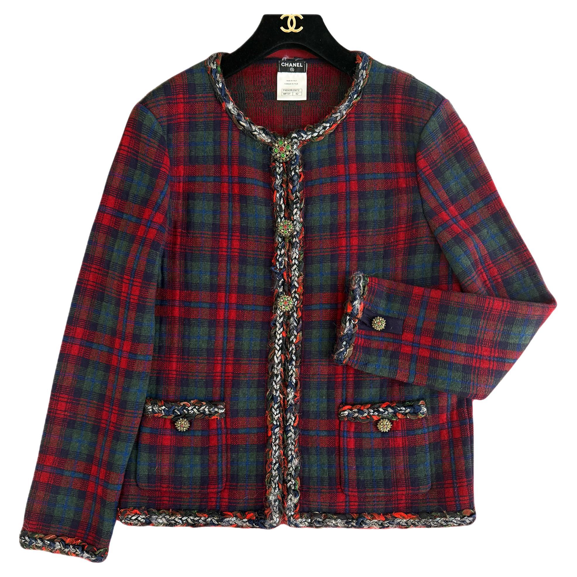Chanel Iconic Paris / Edinburgh Giacca in tartan rosso 42 FR in vendita