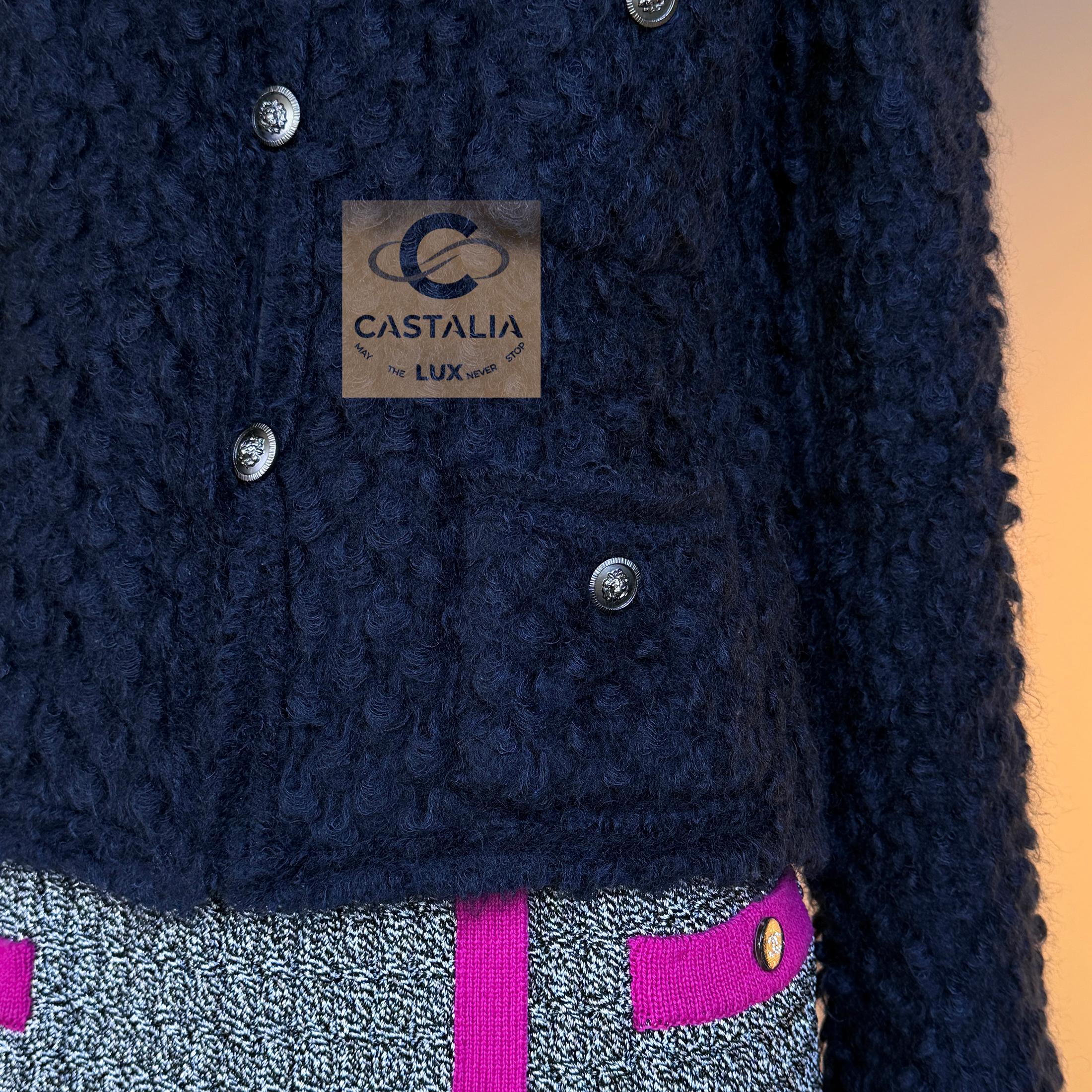 Chanel Iconic Paris / London Giacca nera in tweed 40 FR in vendita 8