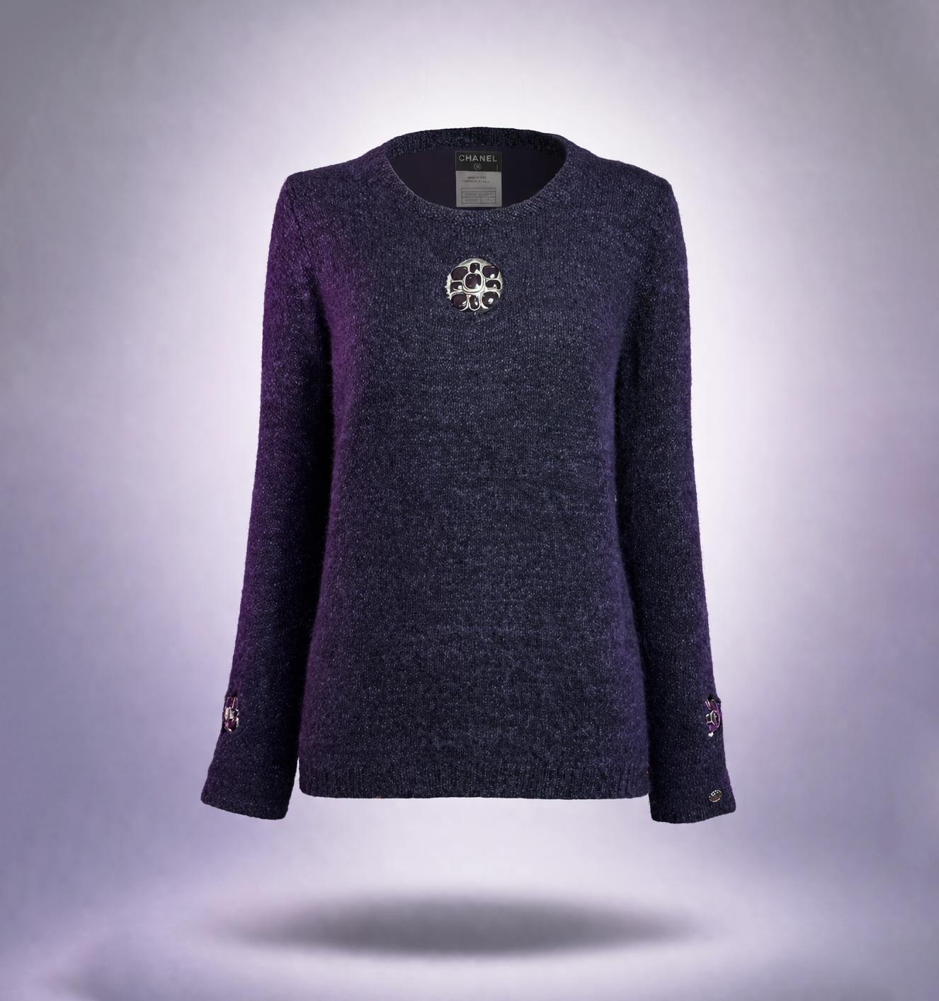 CHANEL Iconic Paris / London Jewel Gripoix Jumper 36 FR