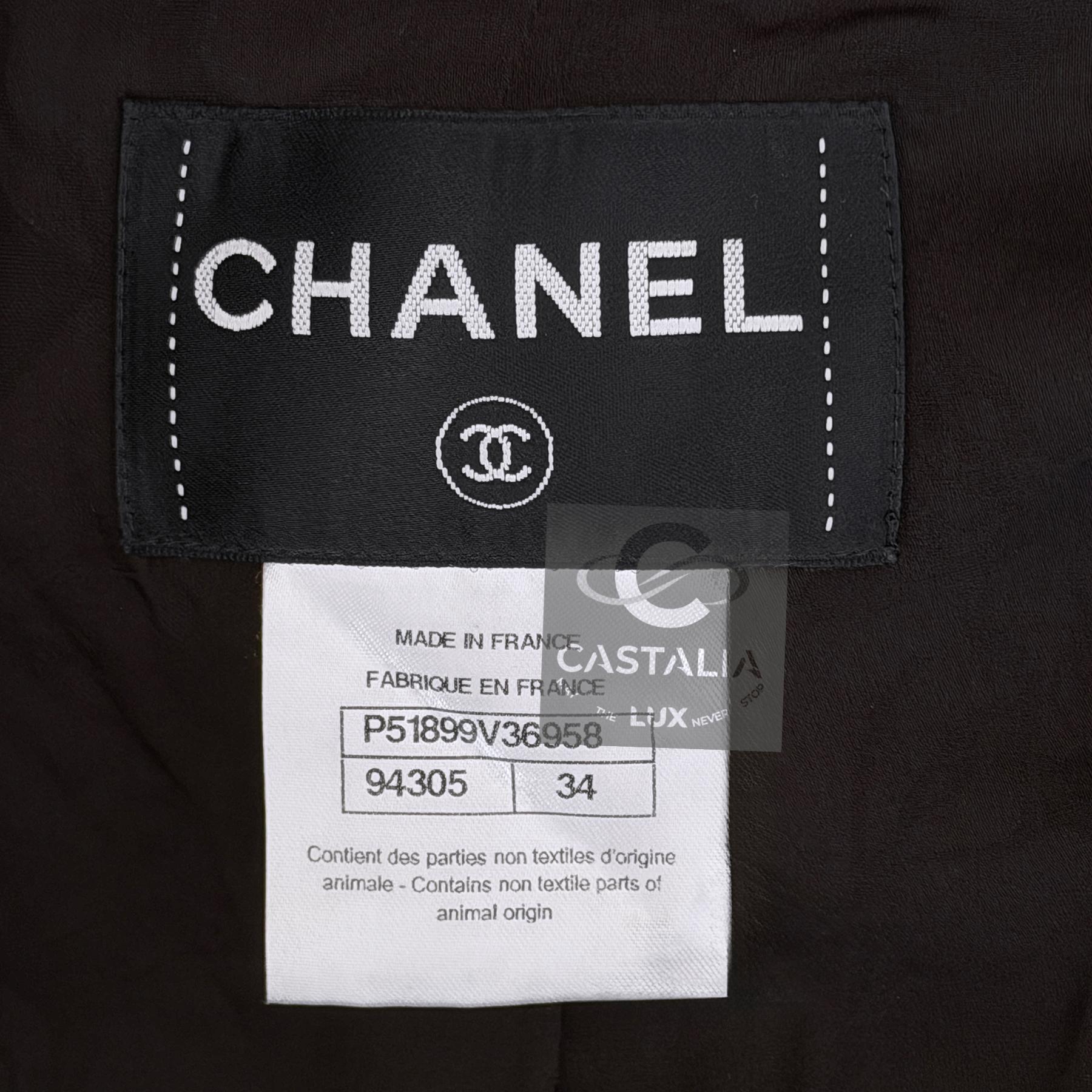 CHANEL Iconic Paris / Salzburg CC Jewel Buttons Tweed Jacket 34 FR en vente 15