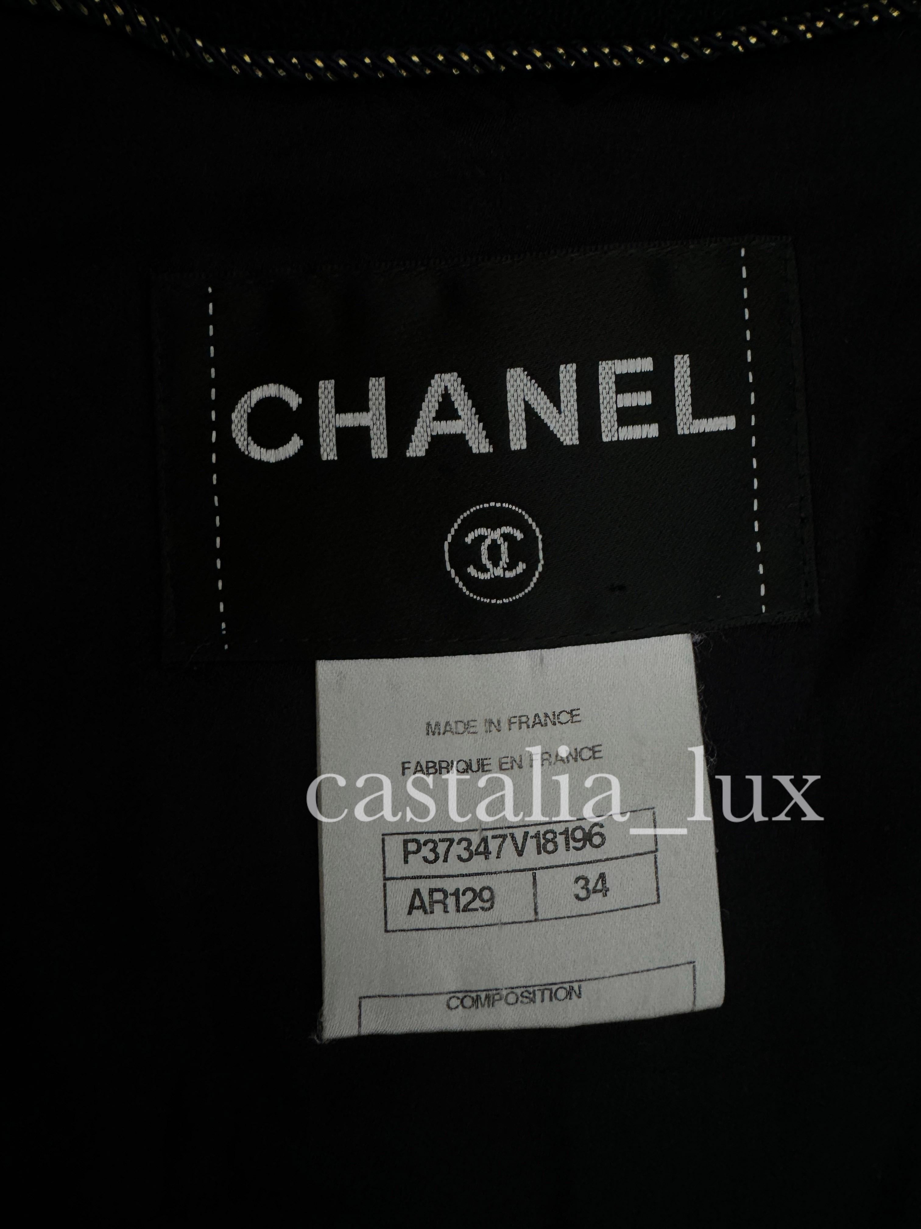Chanel Iconic Paris / Venice Little Tweed Jacket For Sale 8