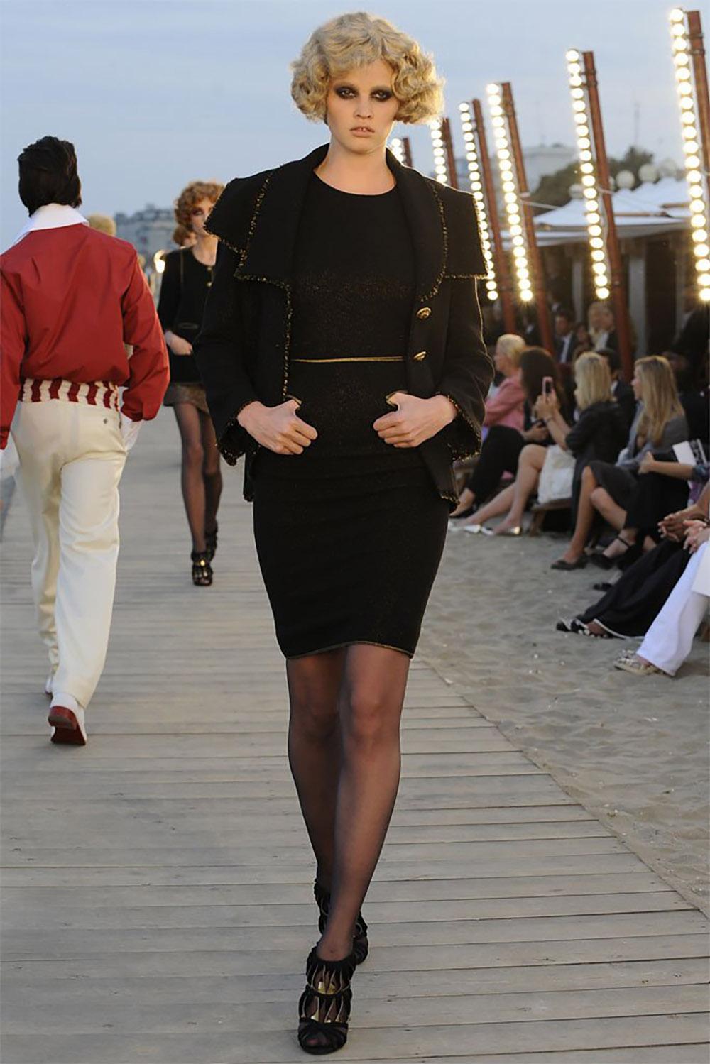 Chanel Iconic Paris / Venice Little Tweed Jacket For Sale 2