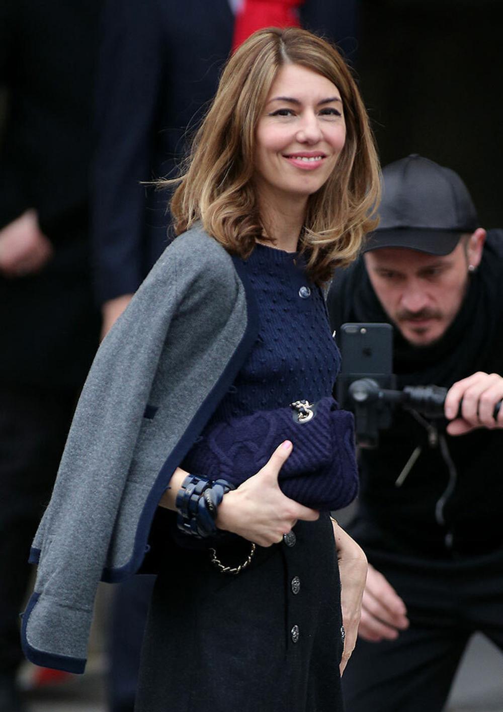 As seen on Sophia Coppola!
Price on sotheby's 2,300 pounds
Grey cashmere jacket with contrast navy trim from Paris / HAMBURG Collection, 2018 Metiers d'Art
- CC logo 'anchor' buttons
Size mark 40 FR. Never worn.