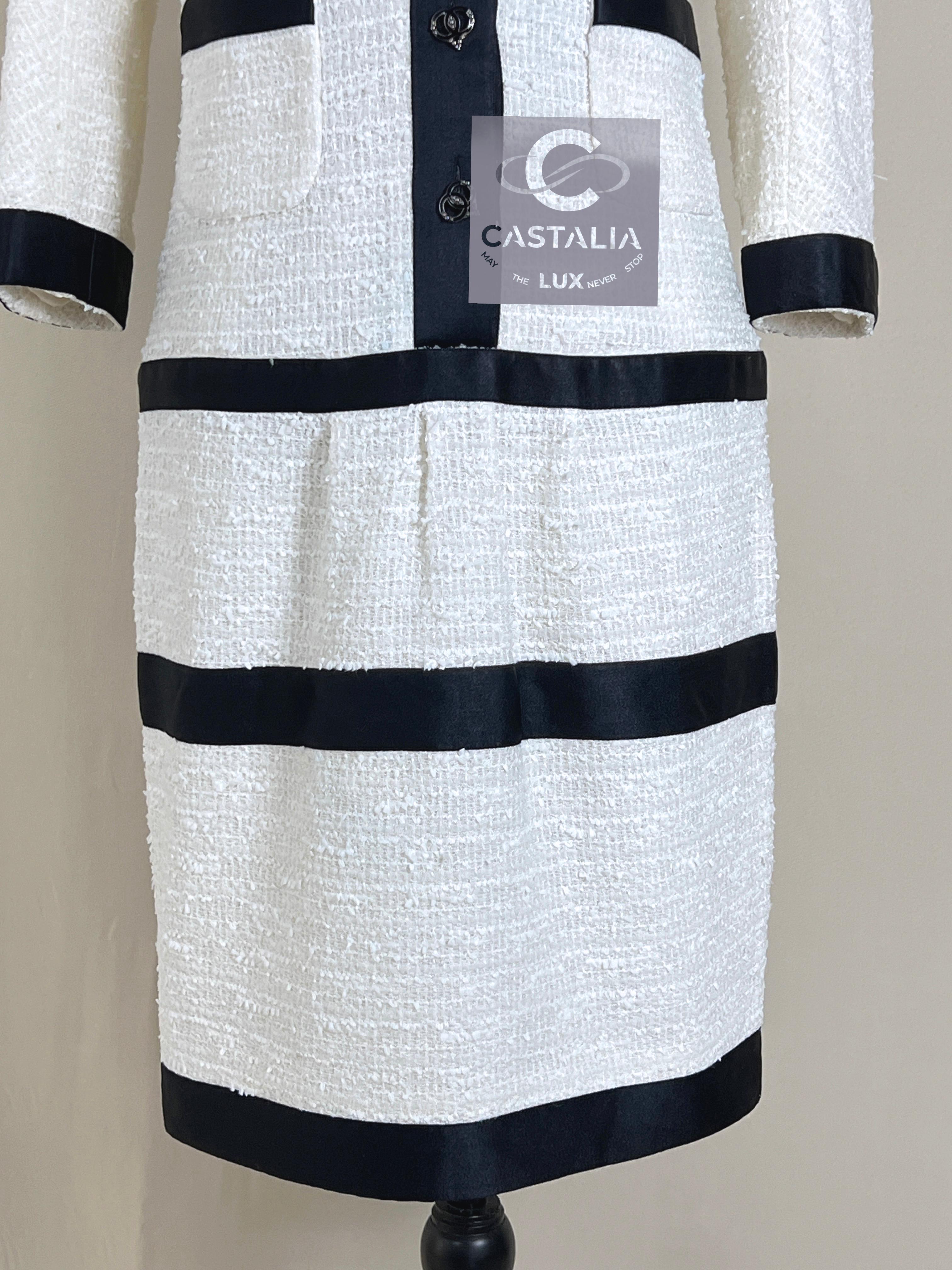 Chanel Iconic Supermodel Claudia Schiffer Style Tweed Dress 34 FR For Sale 8