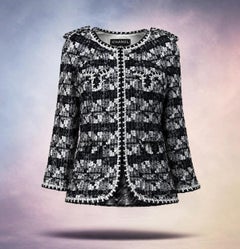 CHANEL Iconic Tweed Jacket with Braided Trim & CC Buttons 40 FR