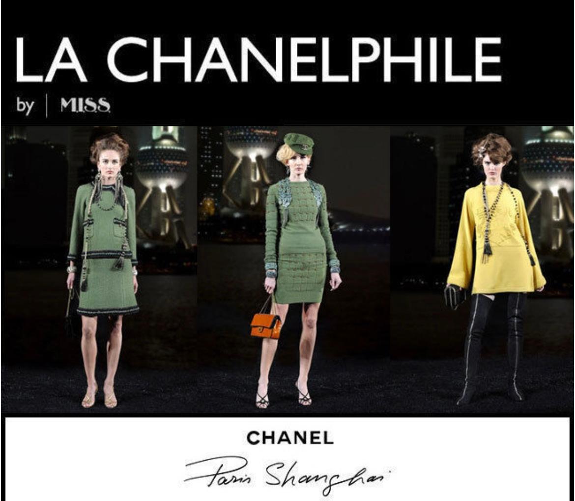 Chanel Iconic Tweed Suit Shanghai Collection In Excellent Condition In Dubai, AE
