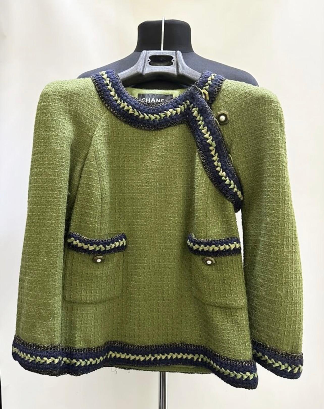 Chanel Iconic Tweed Suit Shanghai Collection 2