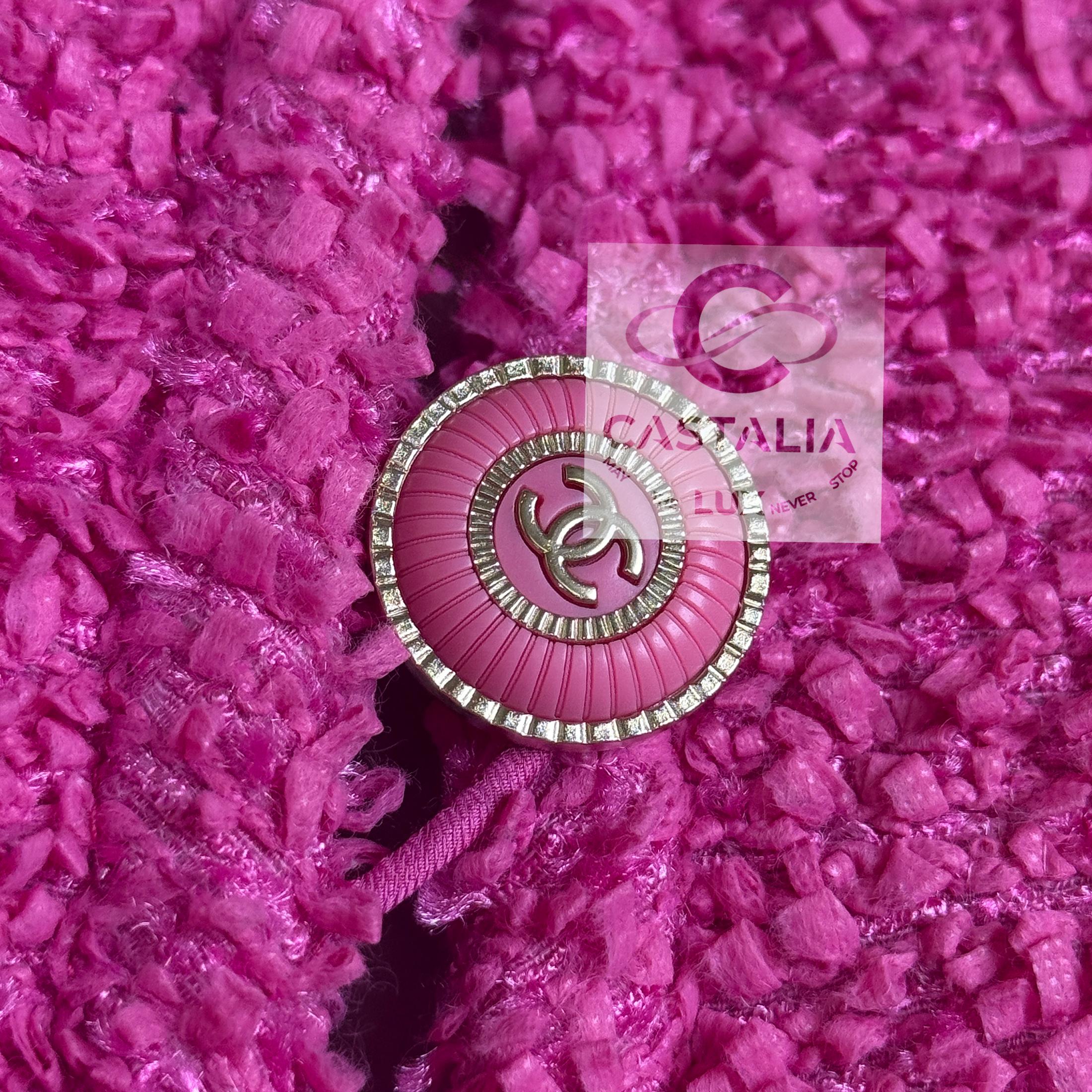 Chanel Iconic Vittoria Ceretti Ad Campaigner Giacca di tweed 38 FR in vendita 6