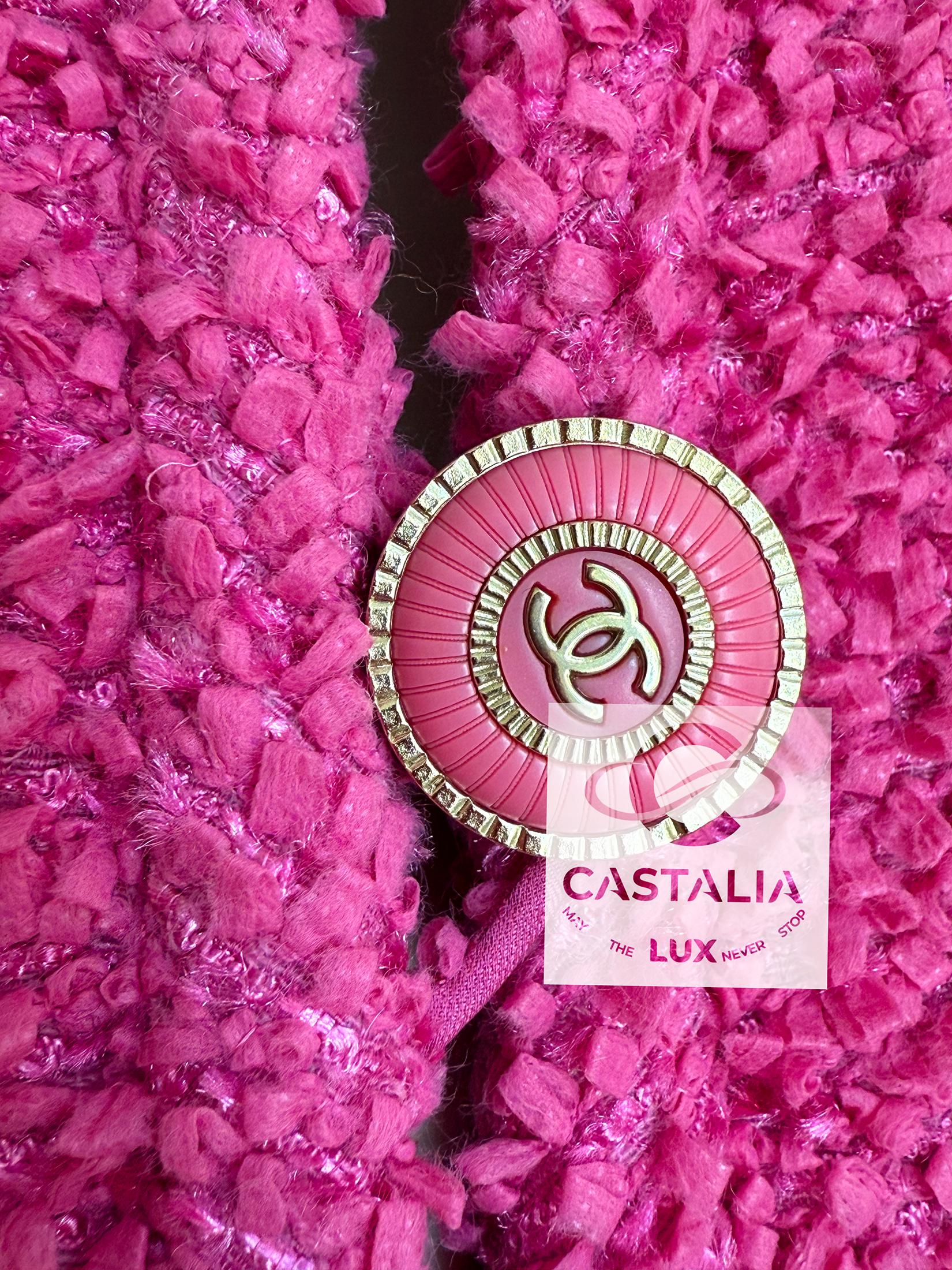 Chanel Iconic Vittoria Ceretti Style Fuchsia Tweed Jacket 38 FR For Sale 7