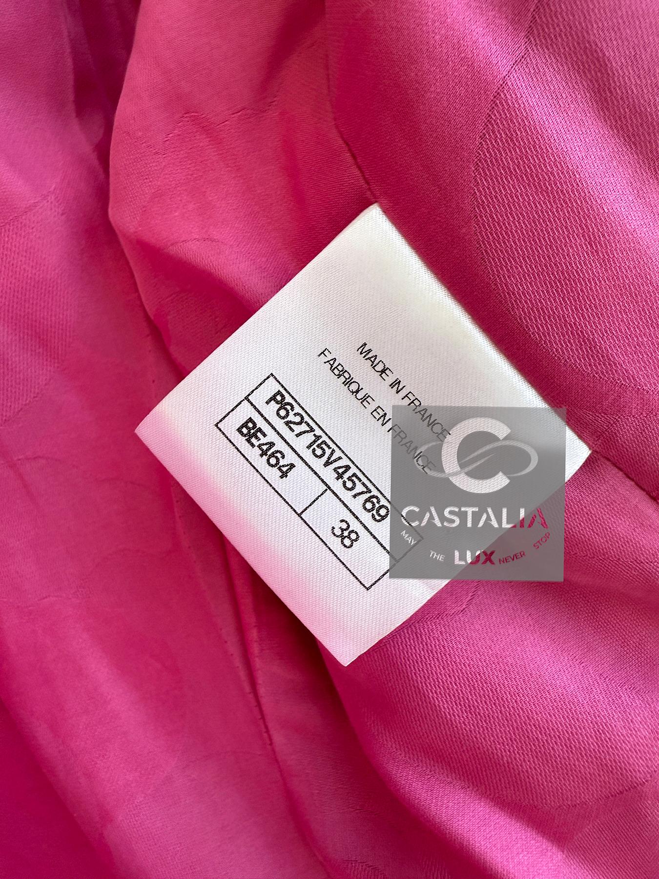 Chanel Iconic Vittoria Ceretti Style Fuchsia Tweed Jacket 38 FR For Sale 14
