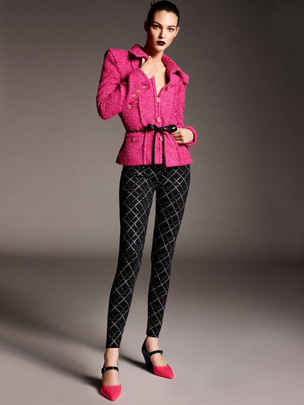 Chanel Iconic Vittoria Ceretti Stil Fuchsia Tweed Jacke 38 FR im Zustand „Neu“ im Angebot in Dubai, AE