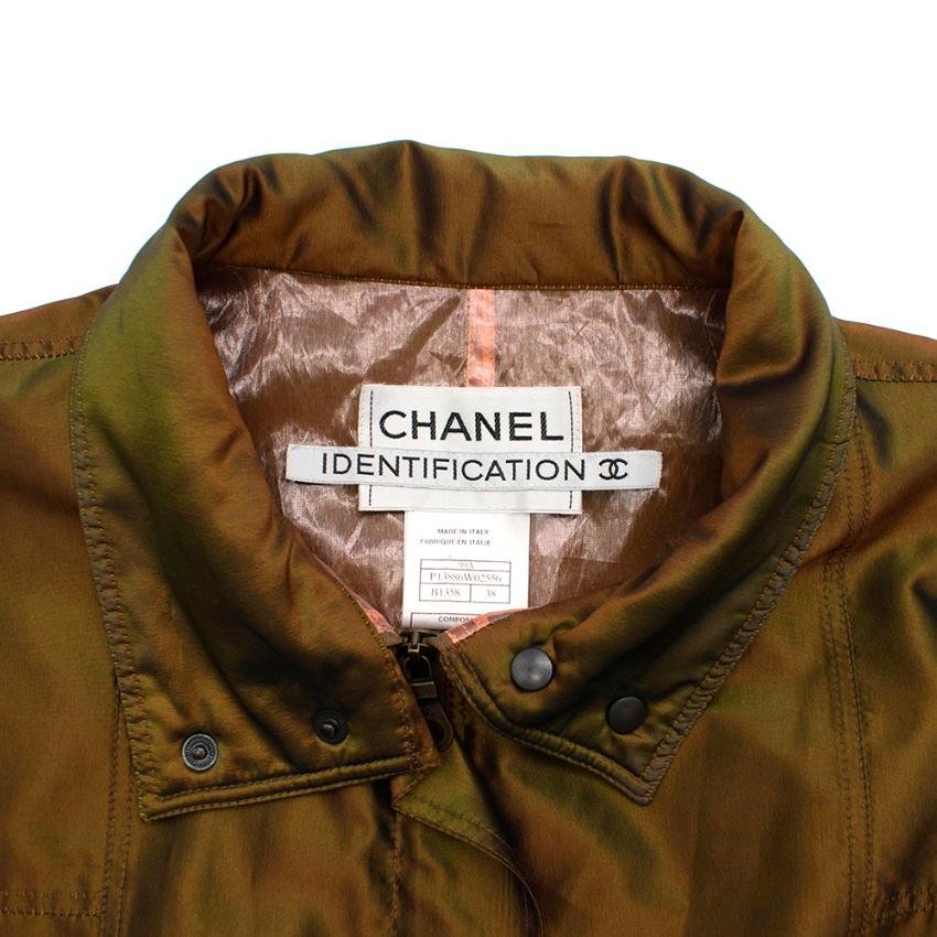 Chanel Identification Oversize Iridescent Silk Jacket - Size US6 In Excellent Condition For Sale In London, GB