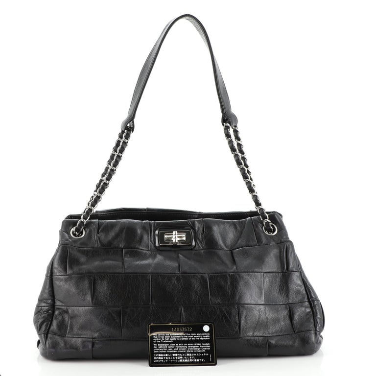 chanel leather black bag