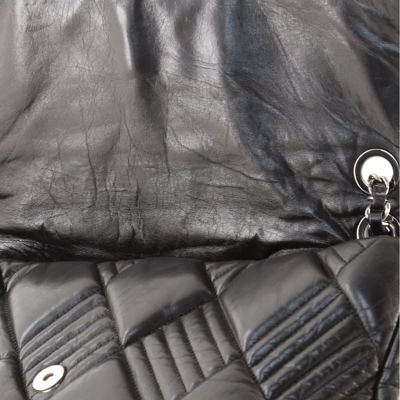 Chanel In and Out Flap Bag Gestepptes Lammfell Maxi 1