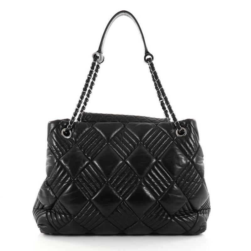 Chanel In and Out Flap Tote Quilted Lambskin Large In Good Condition In NY, NY