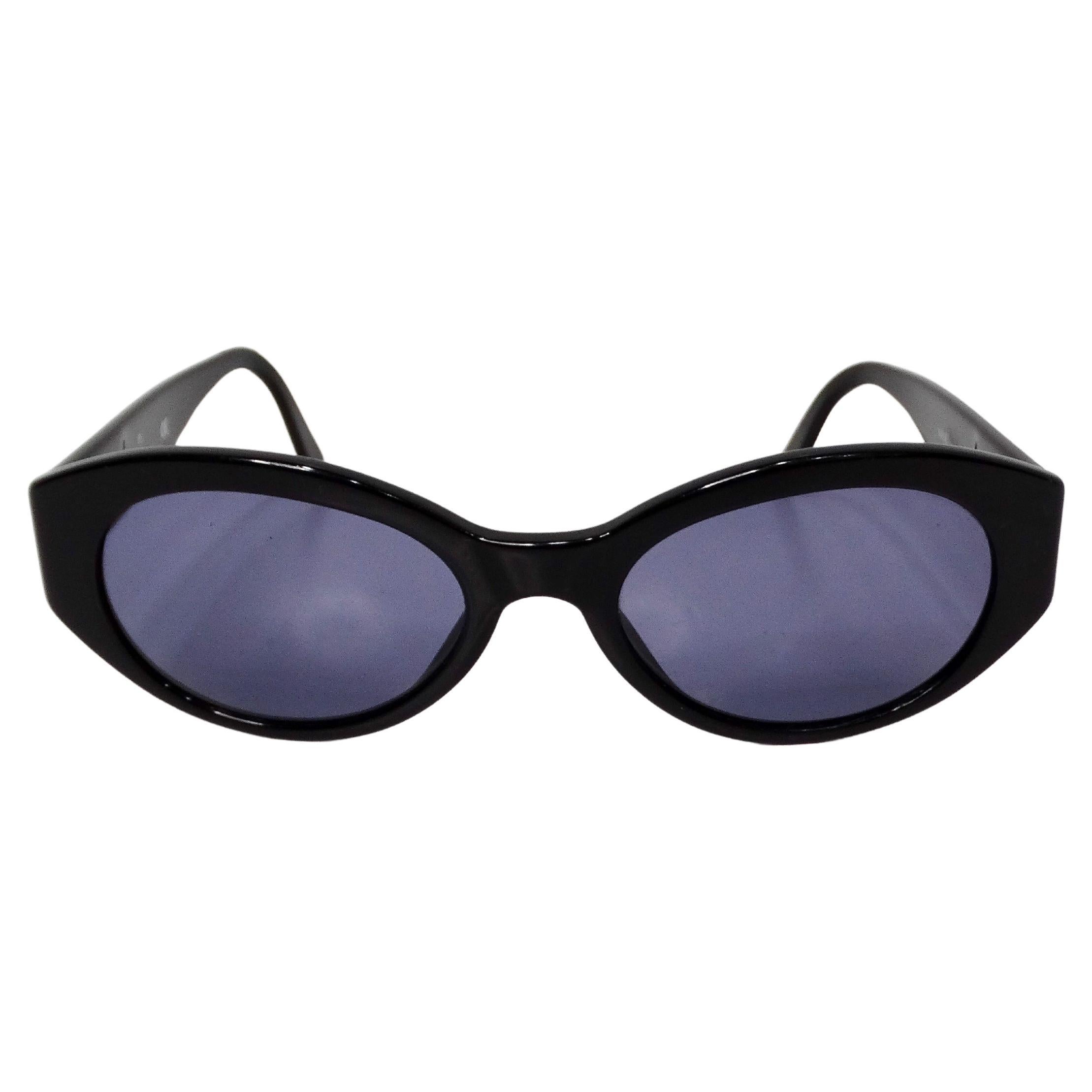 Chanel Interlocking CC Black Oval Frame Purple Tinted Sunglasses circa 1990s For Sale
