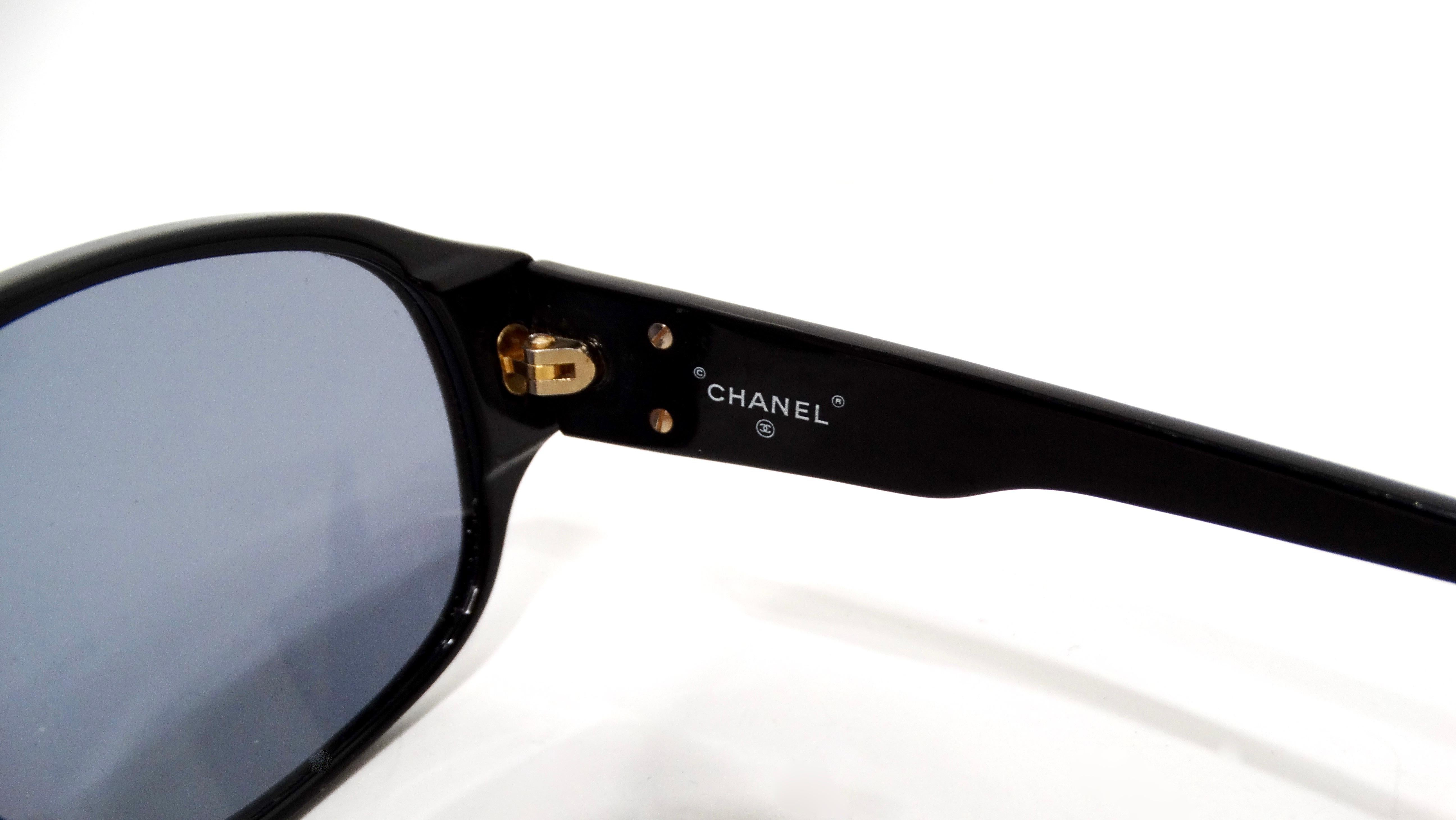 Chanel Interlocking CC Black Square Framed Quilted Sunglasses circa Y2K For Sale 3