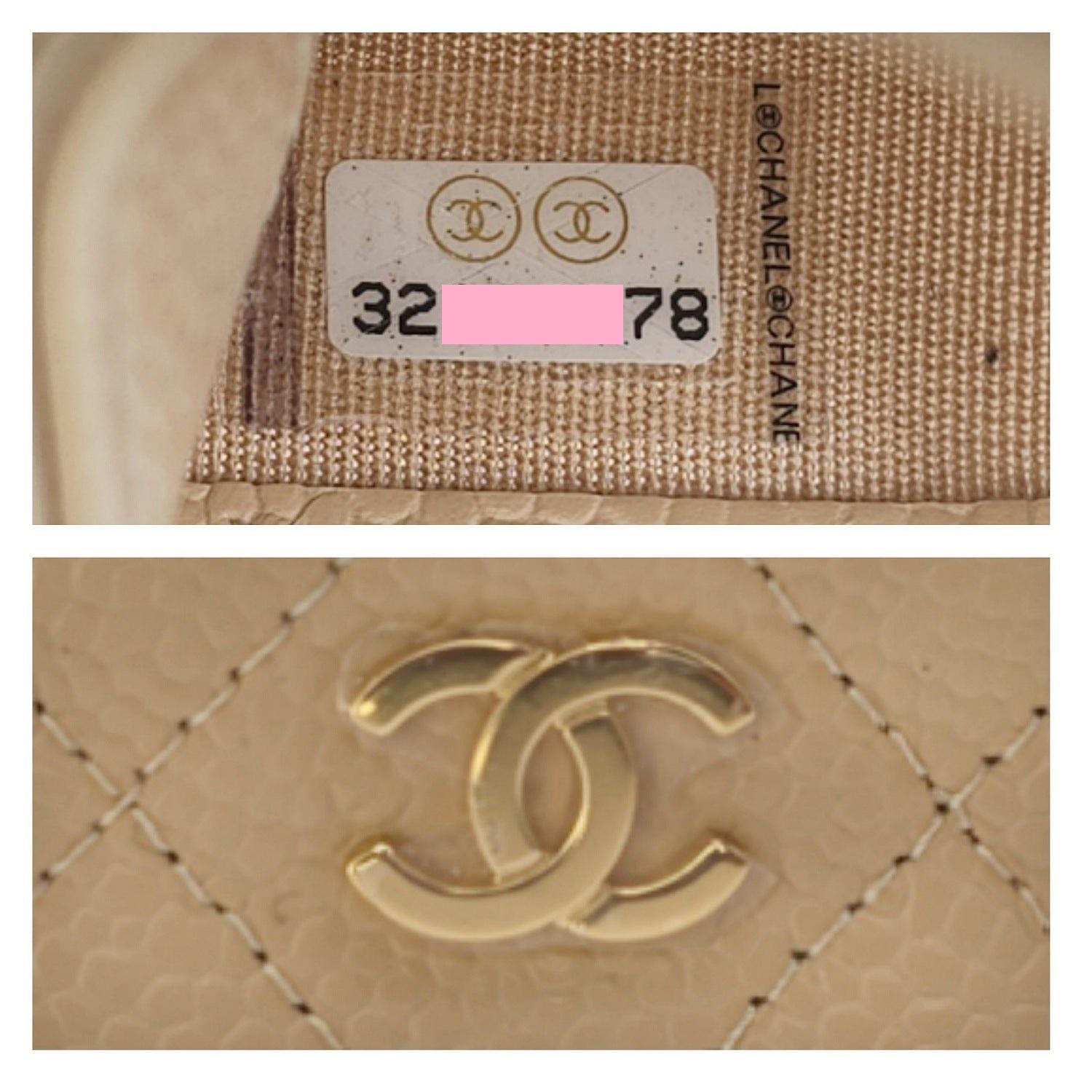 Chanel Interlocking CC Caviar Card Holder Beige For Sale 3