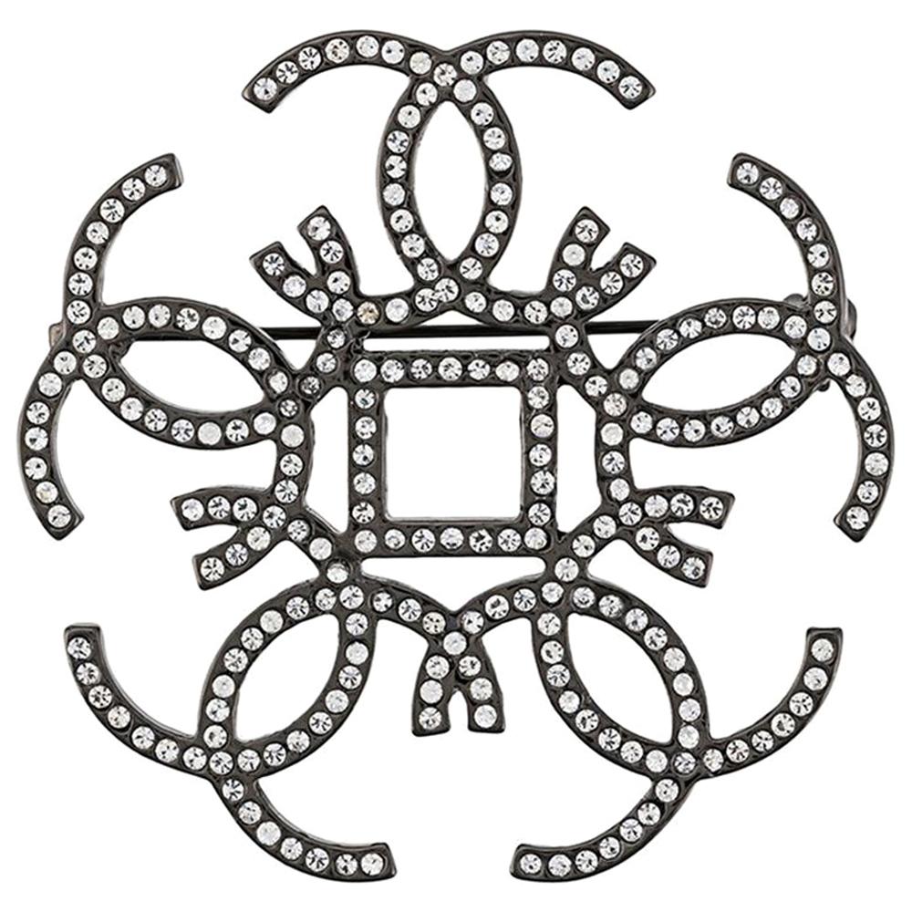 Chanel Interlocking CC Brooch ('70s) main image 0