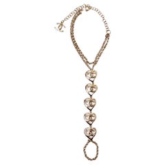 Chanel Pulsera O Tobillera De Eslabones Corazón CC Entrelazados 2022