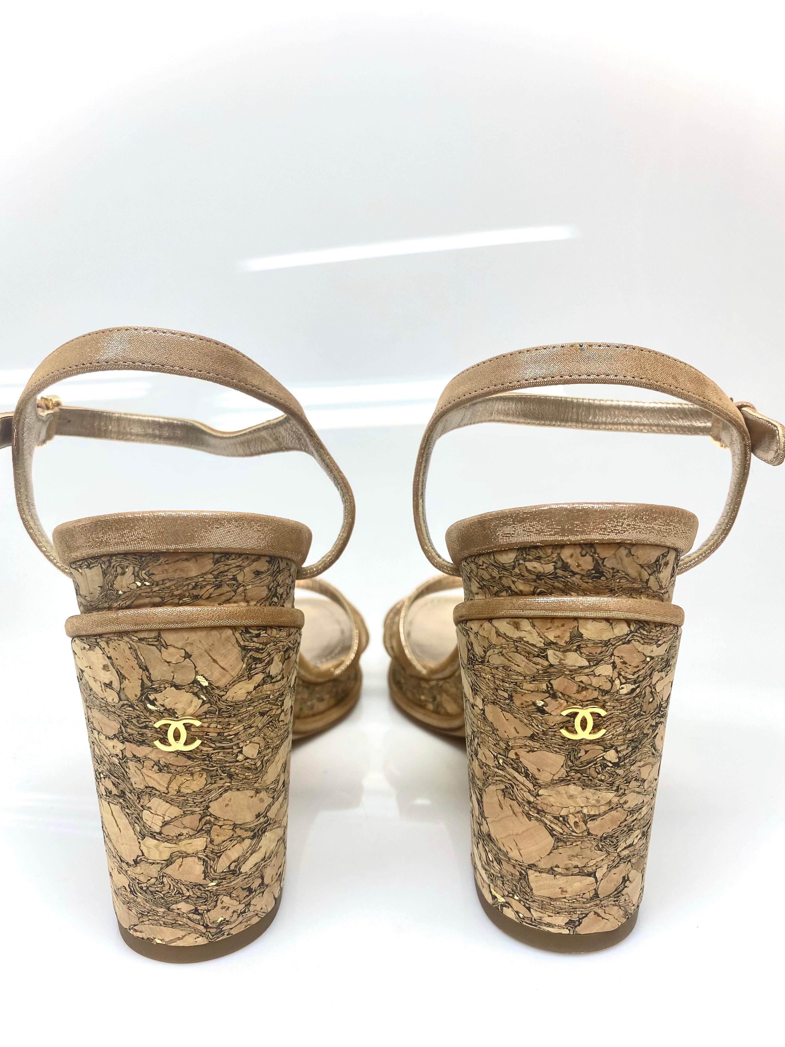 Brown Chanel Interlocking CC logo Copper Cork Platform Heel Sandals Size 40.5