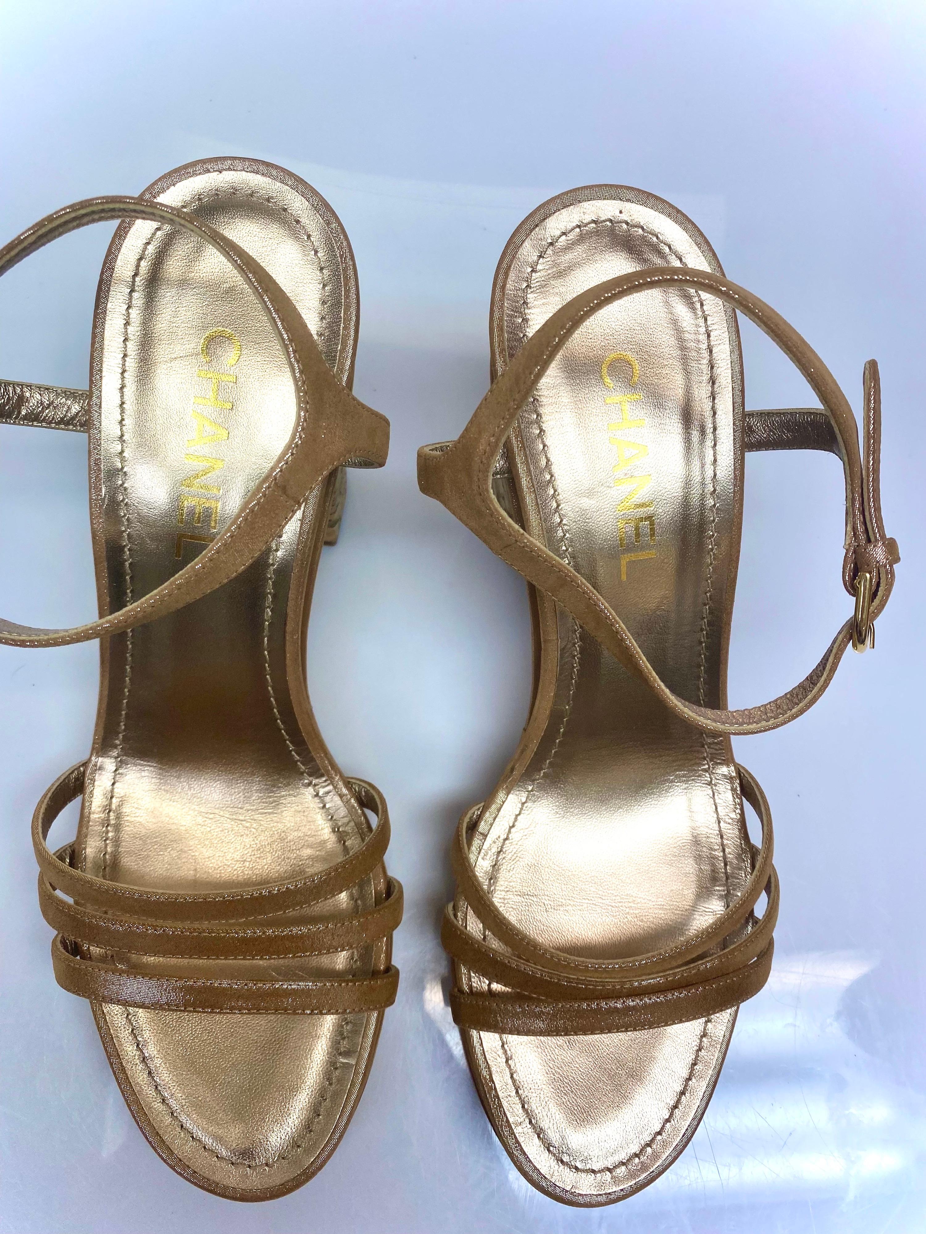 Women's Chanel Interlocking CC logo Copper Cork Platform Heel Sandals Size 40.5