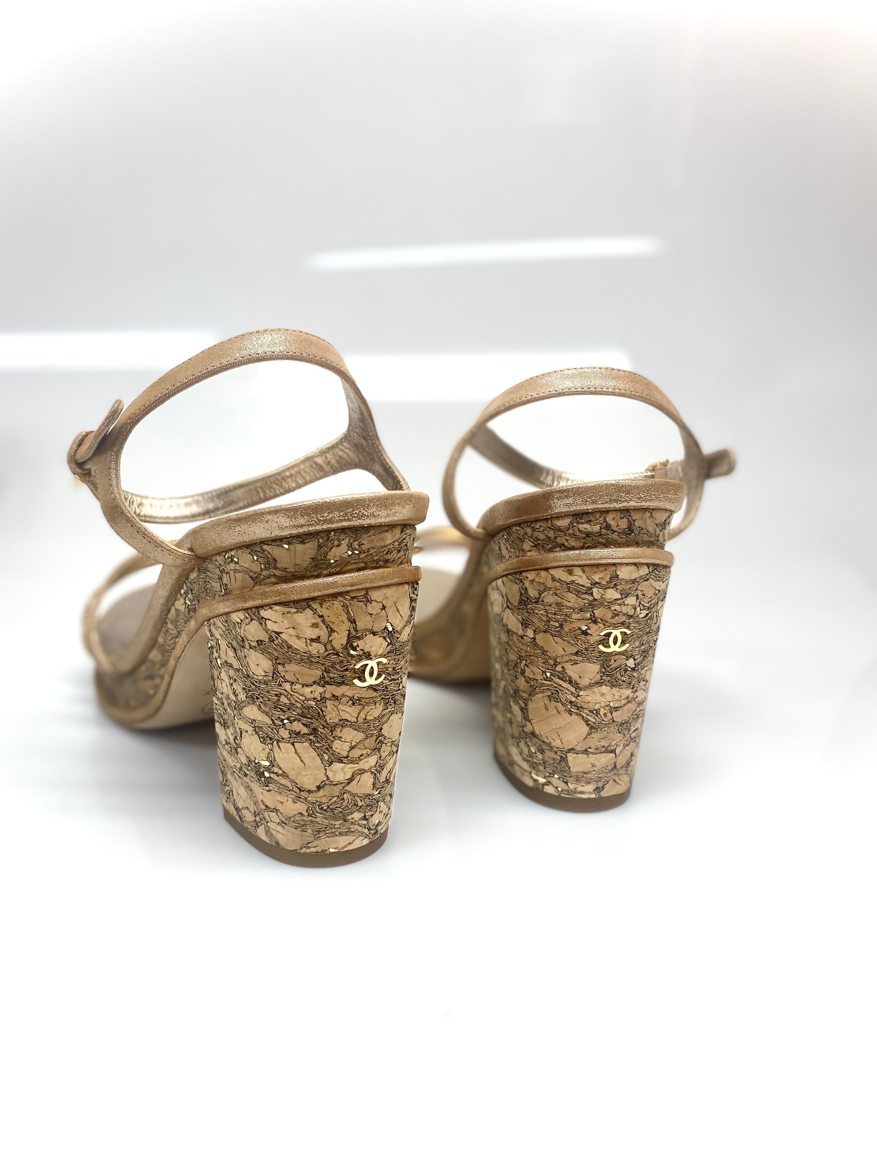 Chanel Interlocking CC logo Copper Cork Platform Heel Sandals Size 40.5 1