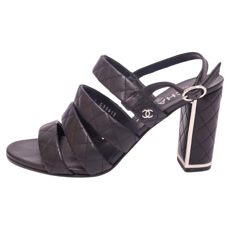 Chanel Interlocking CC Logo Slingback Sandals Size EU 38 For Sale
