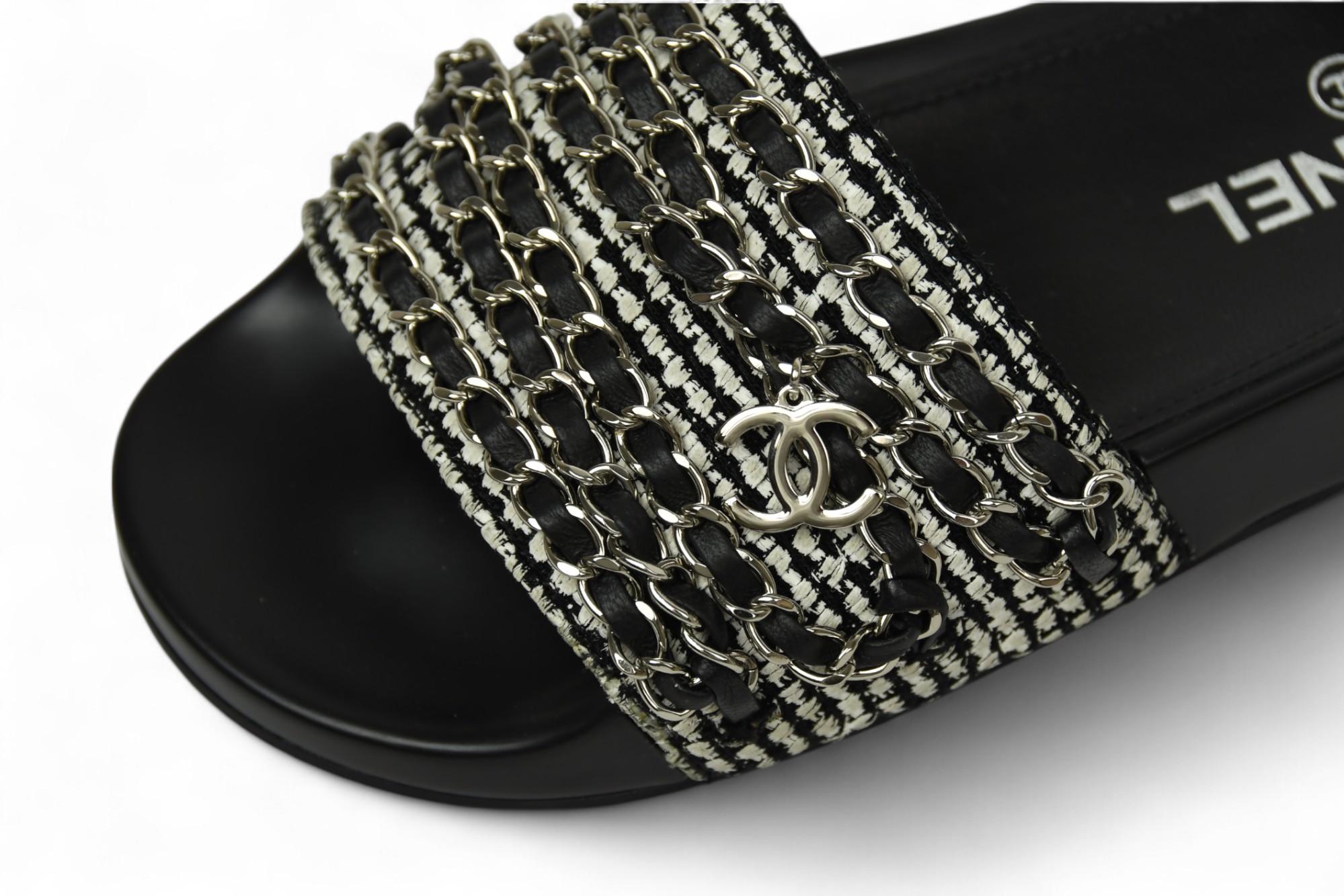 Chanel Interlocking CC Logo Tweed Slides Black For Sale 2