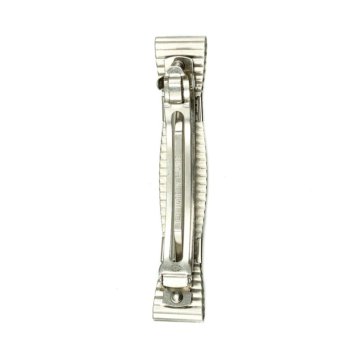 Women's or Men's Chanel Interlocking CC Stylised Bow Barrette 2016 For Sale