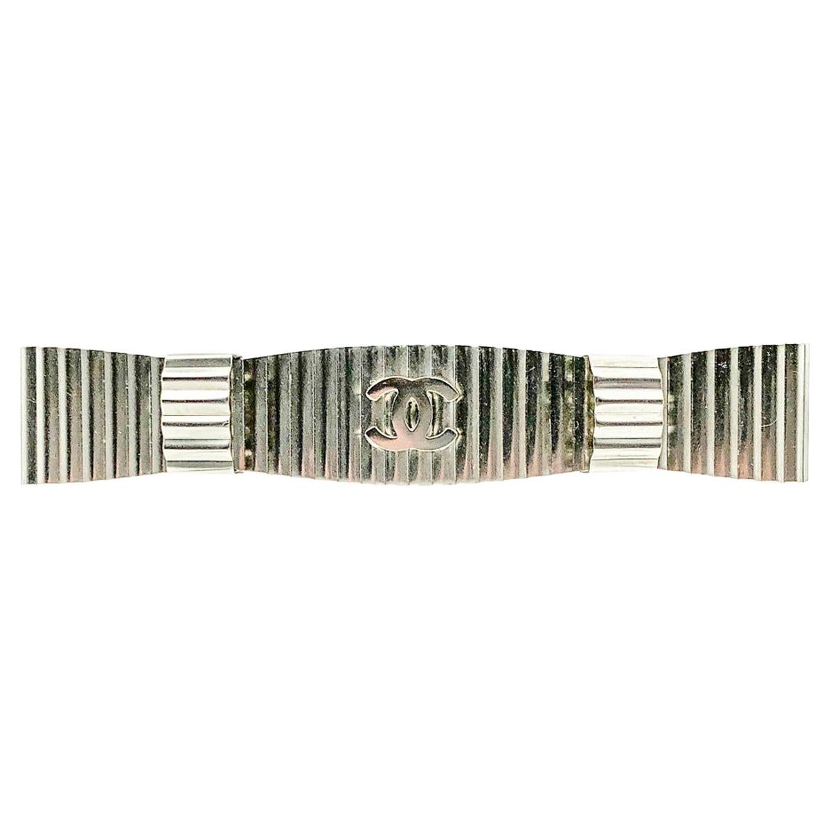 Chanel Interlocking CC Stylised Bow Barrette 2016 For Sale