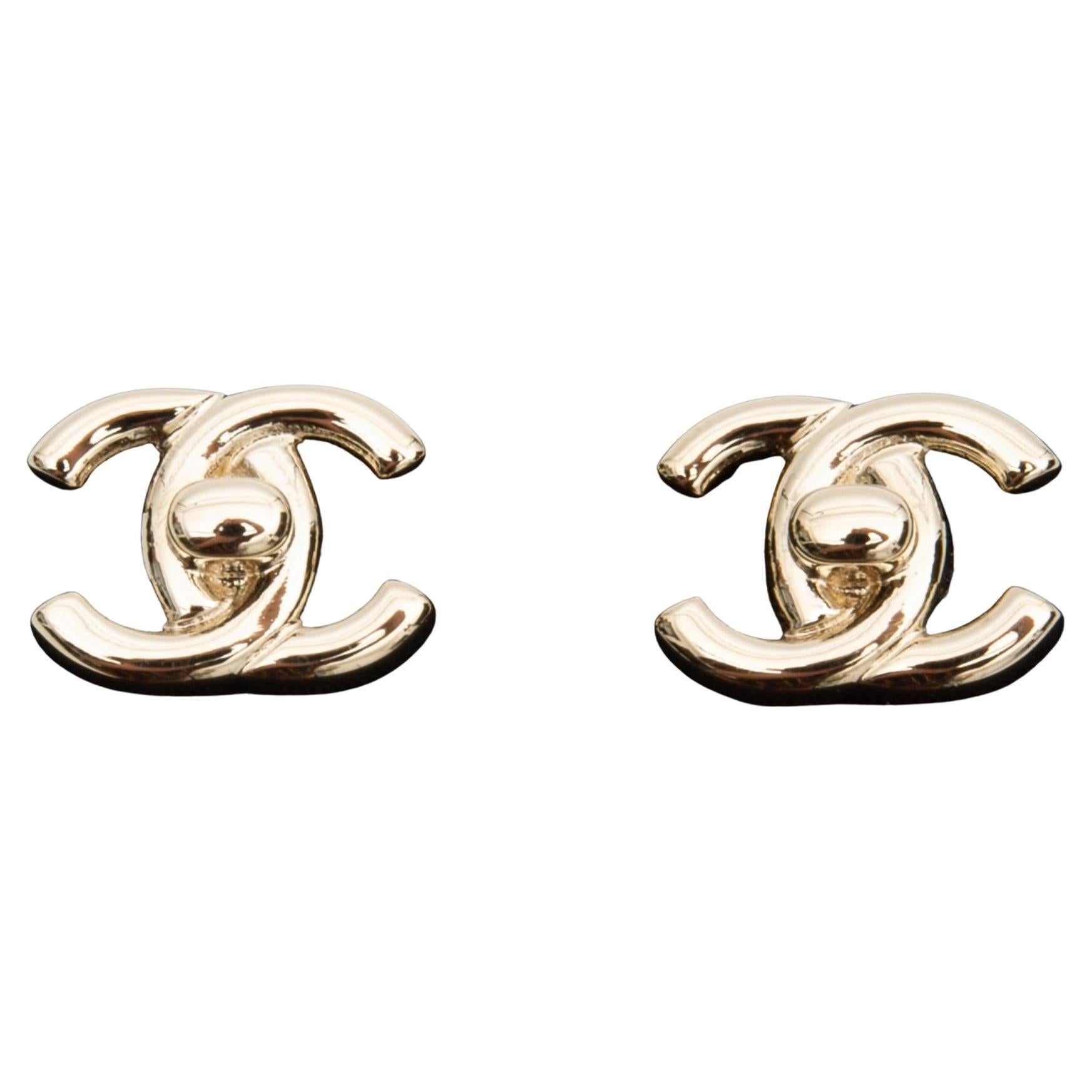 Chanel Interlocking CC Turn Lock Stud Earrings Light Gold (2022