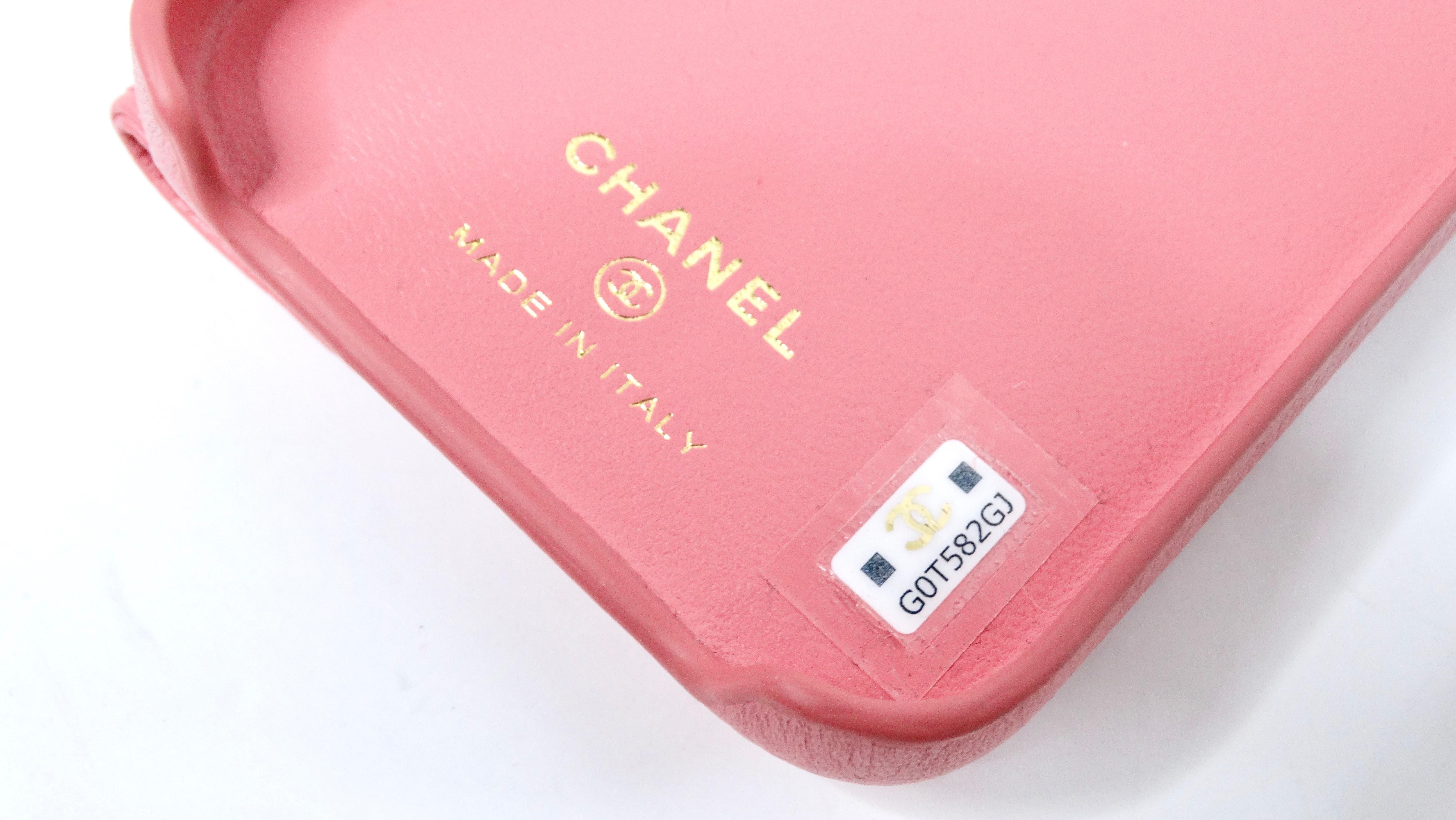 Chanel iPhone 12 Pro Rosa Caviale Custodia in pelle con catena in vendita 2