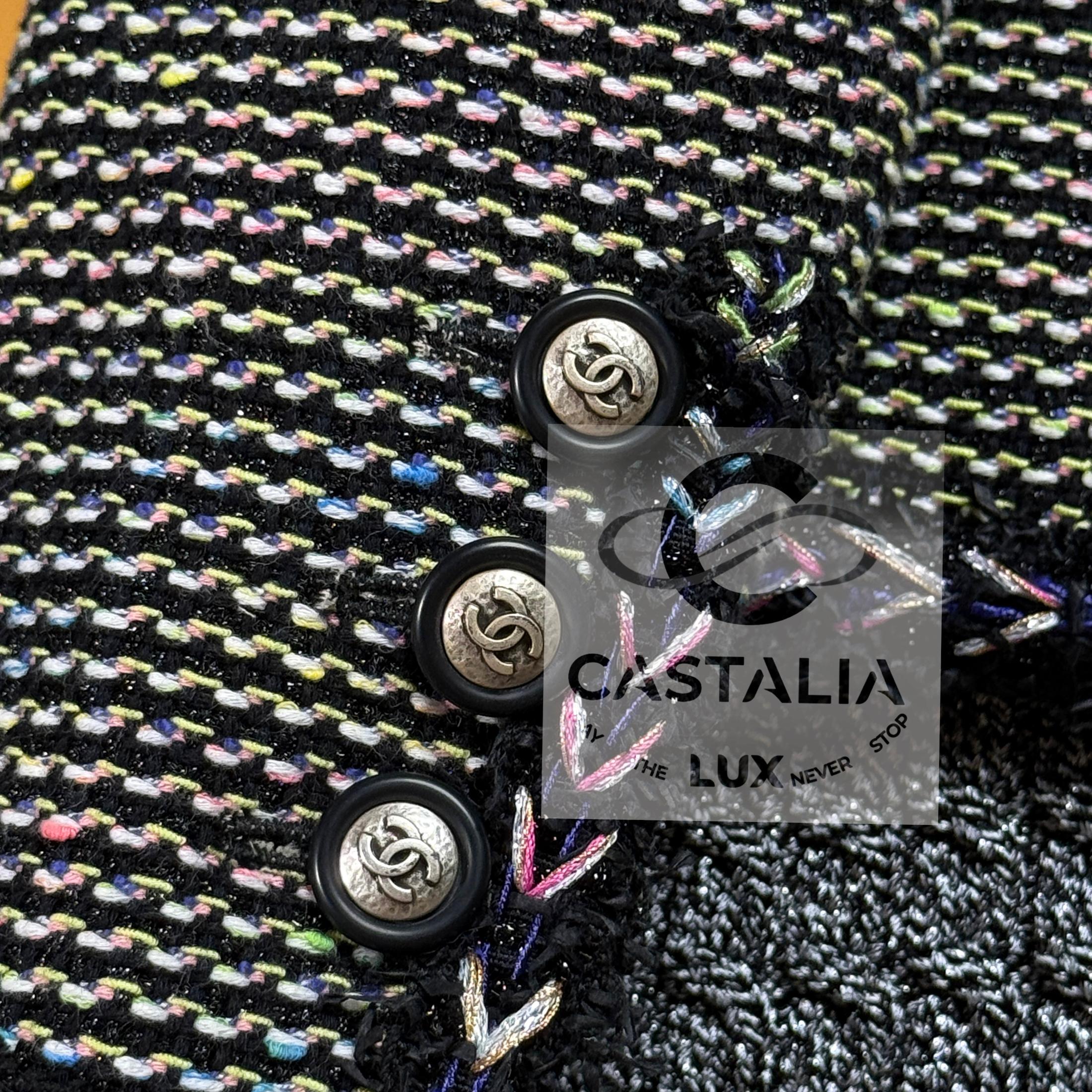 CHANEL Iridescent Black Lesage Tweed Jacket 42 FR For Sale 9