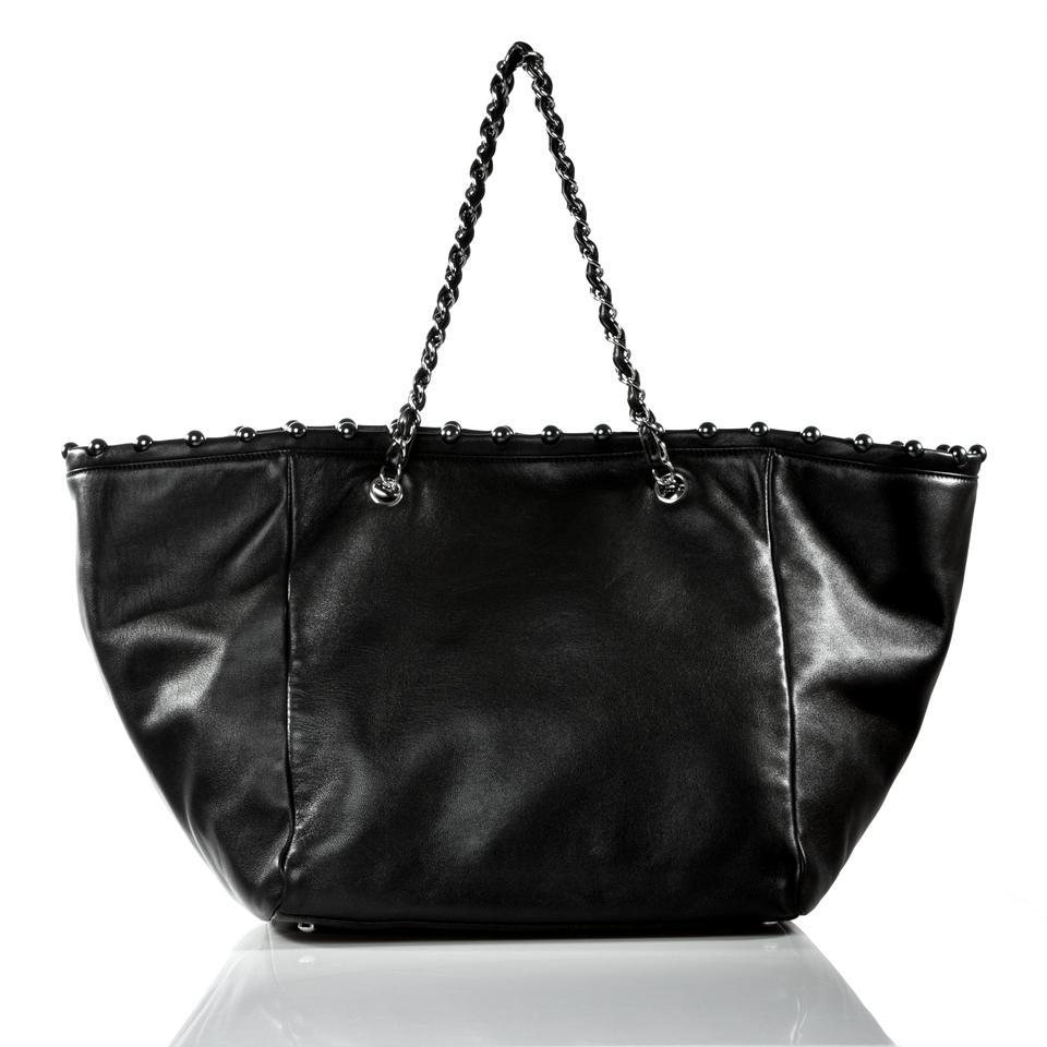 Chanel Iridescent Blue Pearls Large CC Pearl Lambskin Tote For Sale 2