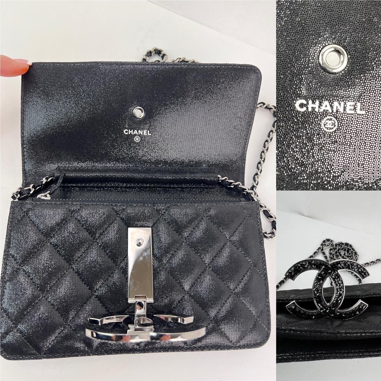 Chanel Iridescent Caviar Crystal Quilted Wallet on a Chain Clutch Bag In Excellent Condition In Freehold, NJ