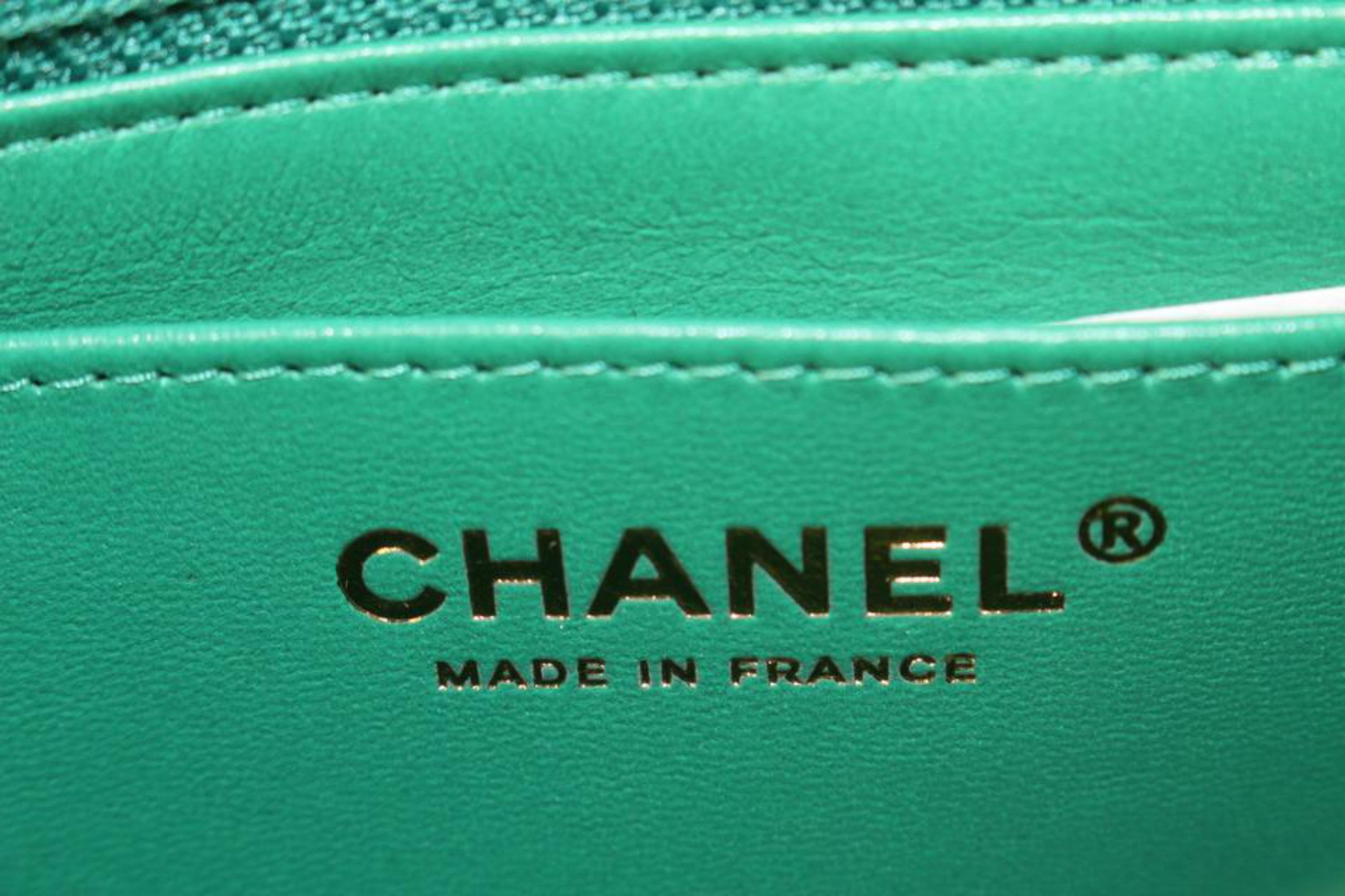 Chanel Iridescent Emerald Green Lambskin Classic Mini Flap GHW 3cz712s 1