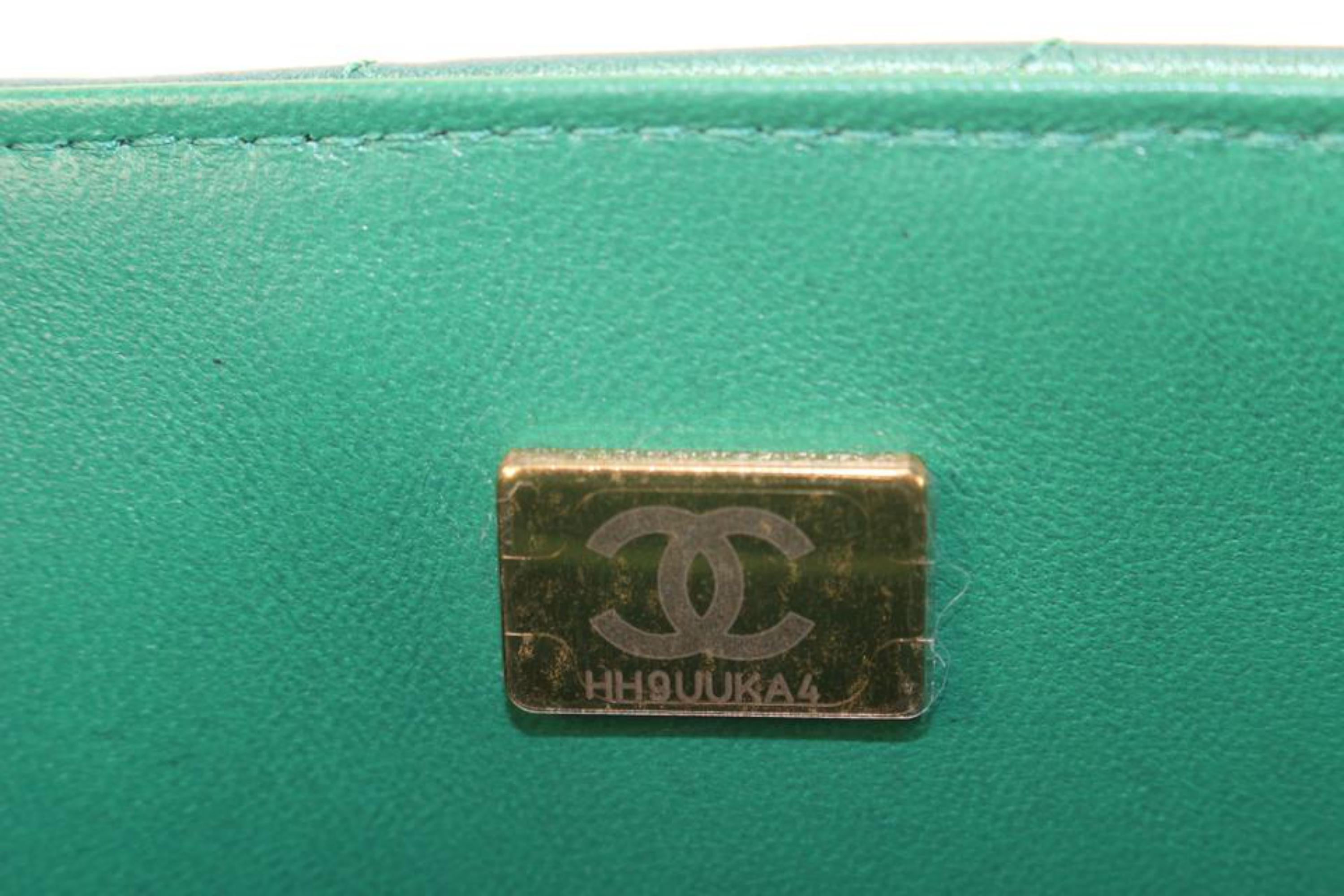 Chanel Iridescent Emerald Green Lambskin Classic Mini Flap GHW 3cz712s 2