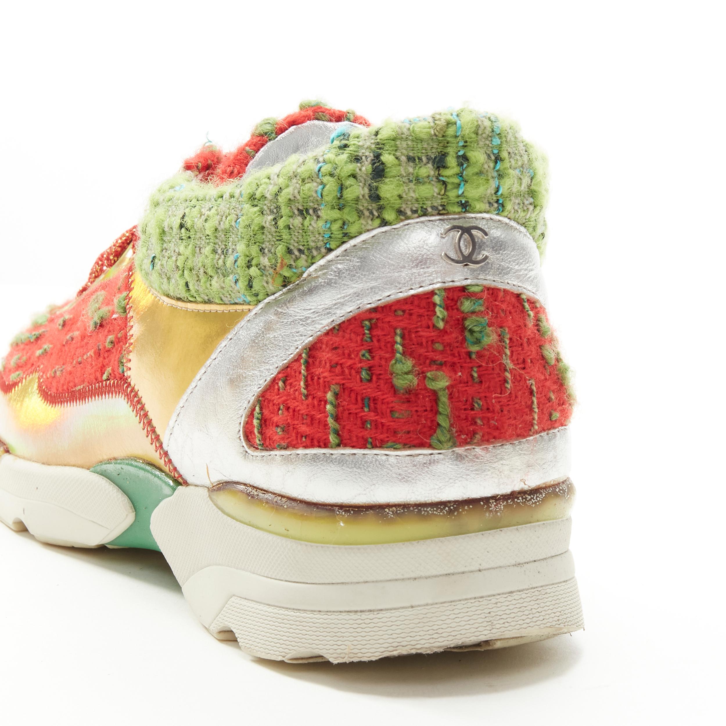 CHANEL iridescent gold red green tweed low top sneaker EU36.5 In Good Condition For Sale In Hong Kong, NT