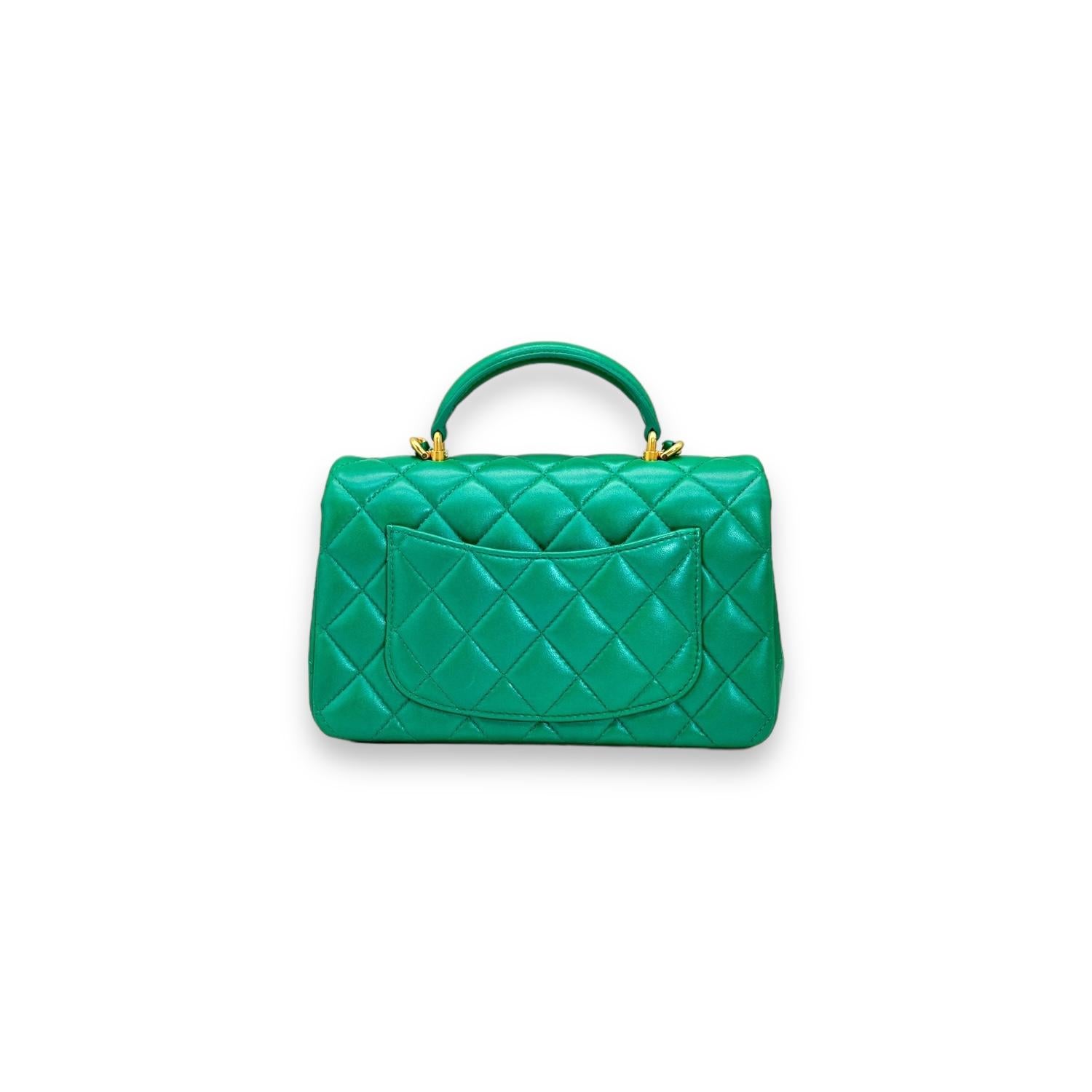 Chanel Iridescent Green Lambskin Quilted Mini Top Handle Flap In Excellent Condition In Scottsdale, AZ