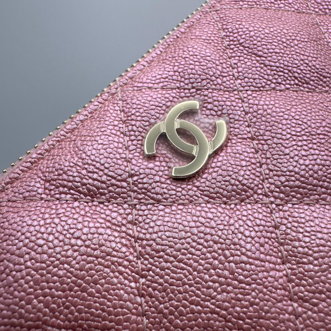 Chanel Iridescent Pearly Pink Caviar Phone Clutch on Chain Detachable Strap Ligh For Sale 8