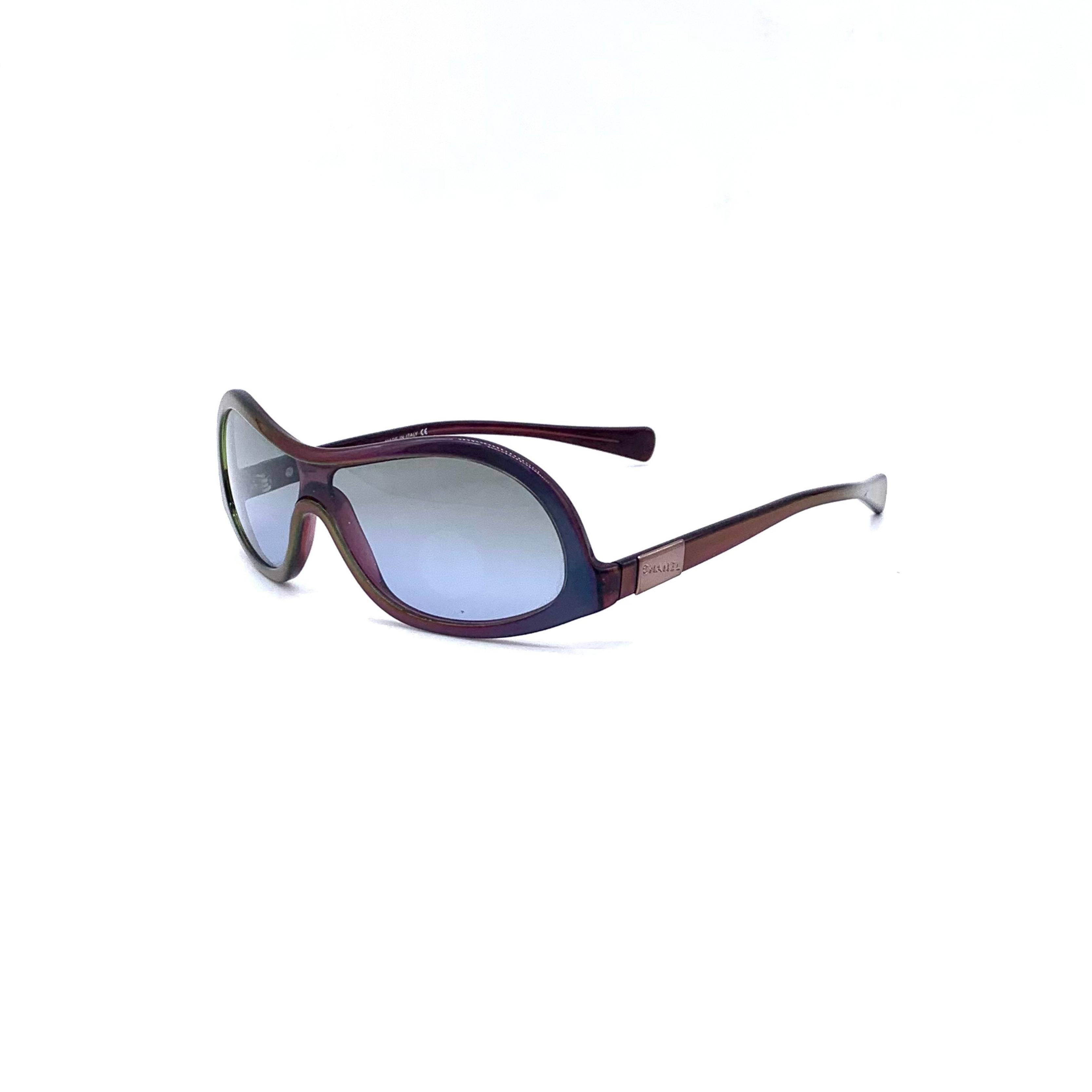 Chanel Iridescent Sunglasses  For Sale 1