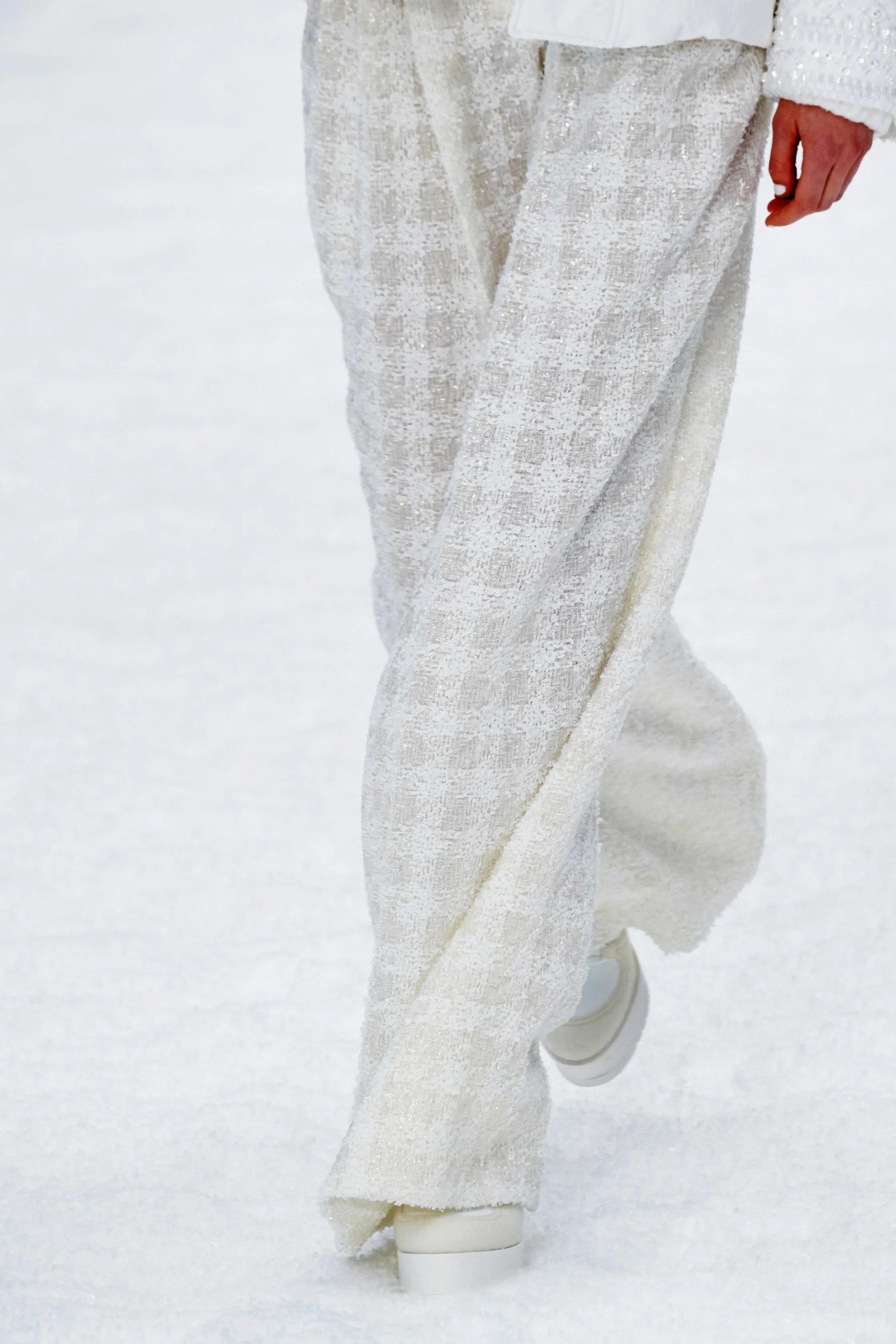 CHANEL ivory 2019 19K LUREX HOUNDSTOOTH TWEED WIDE LEG Pants 38 S 2